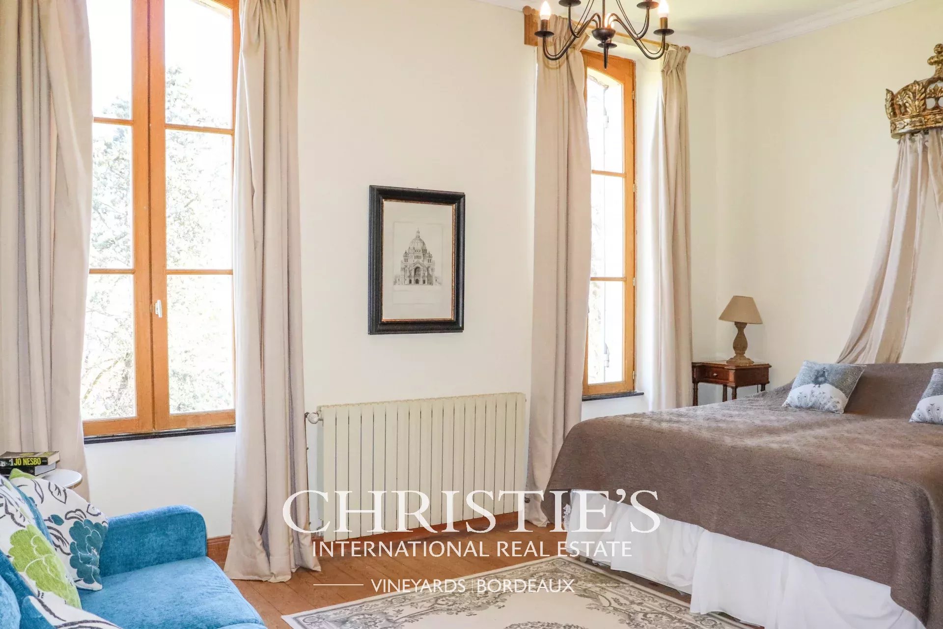 5 Bedroom Chateau's Image 9