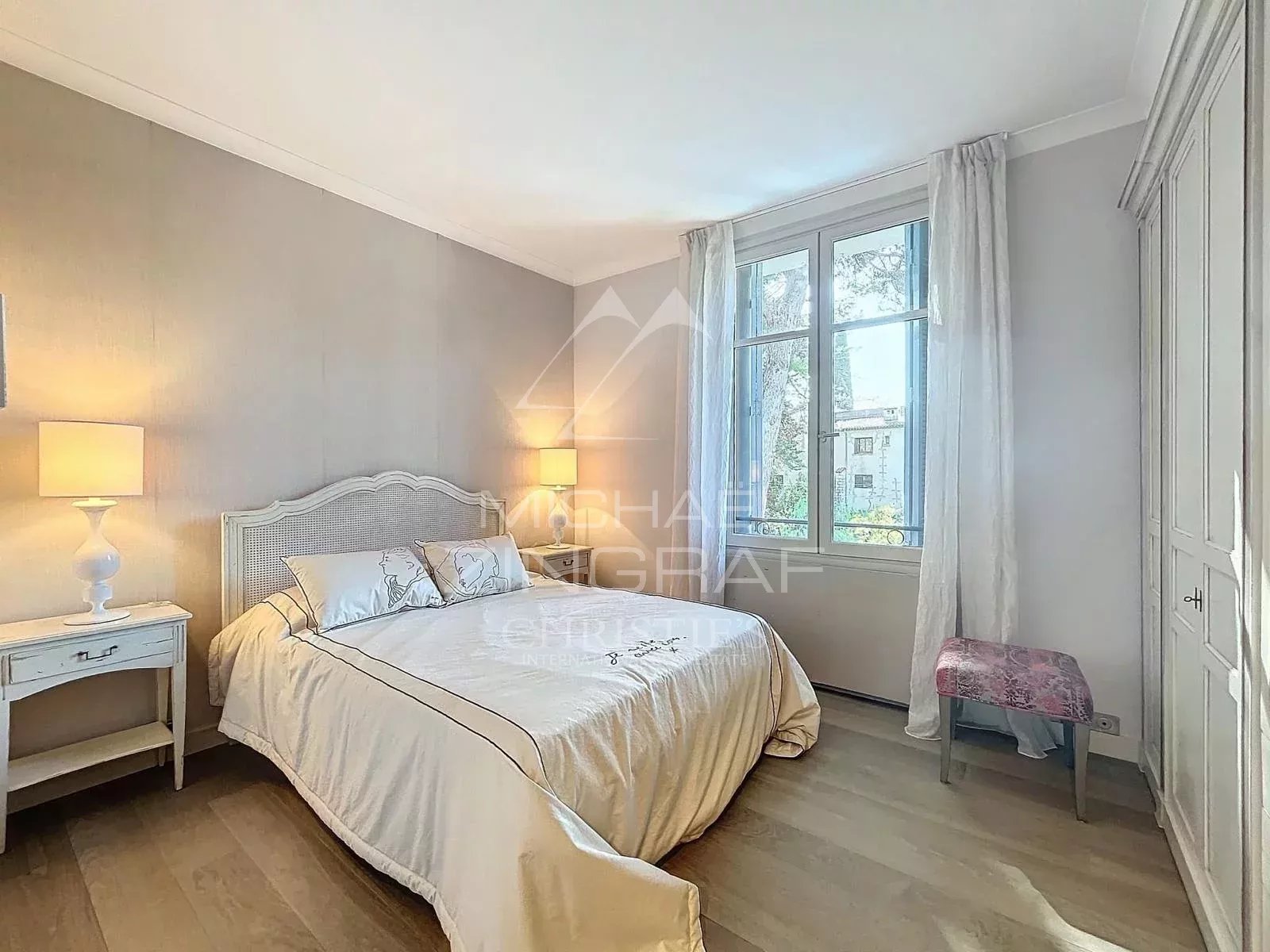 3 Bedroom Apartment/Flat's Image 3