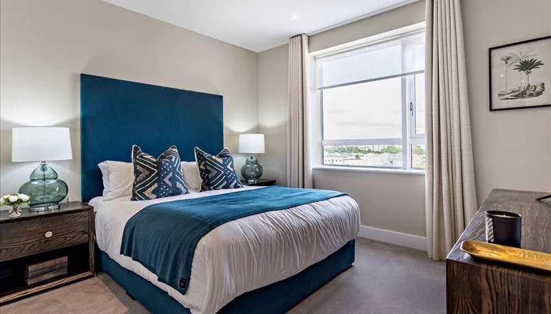 To Let | London | Flat | 2 Bedrooms | 1 Bathroom | 947 sq ft | Ref: 86443552