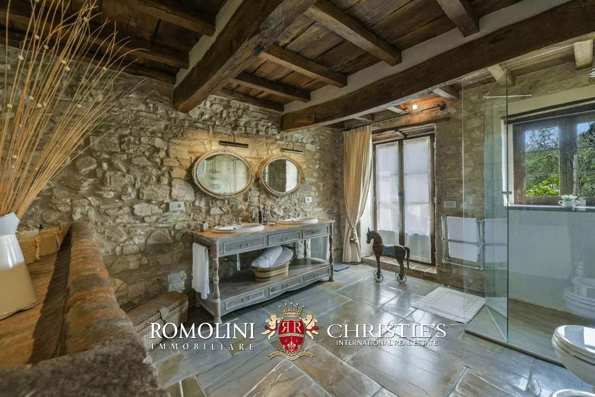 4 Bedroom Villa/Townhouse's Image 23