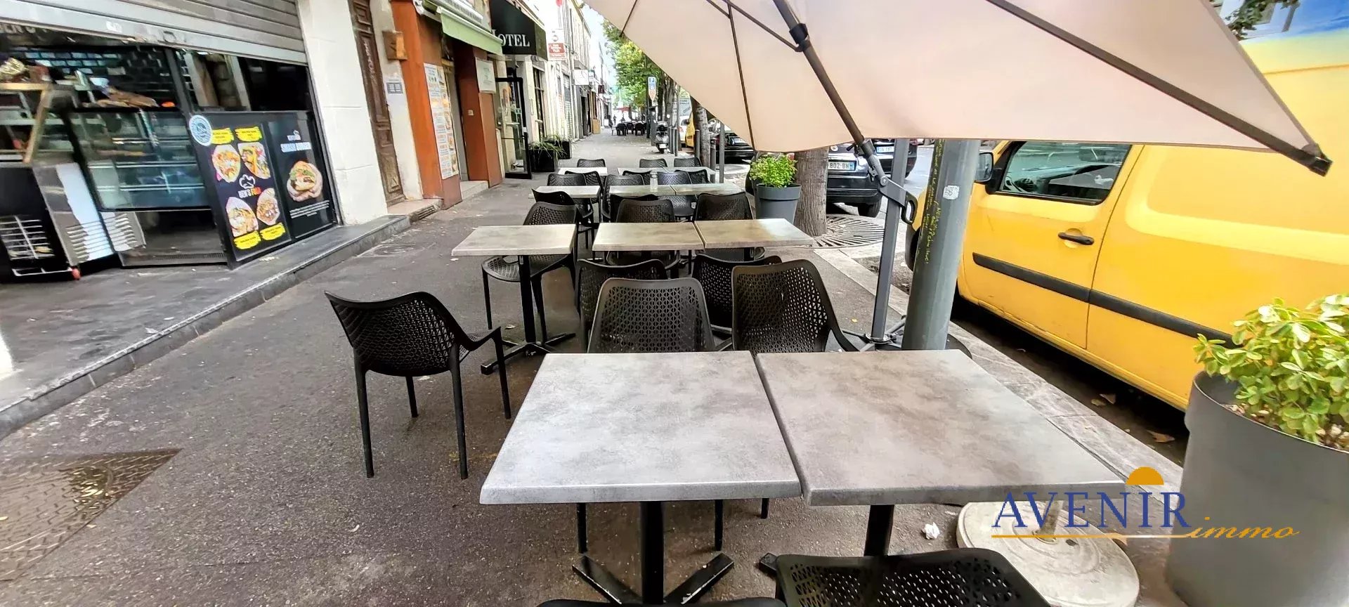 Agence immobilière de 