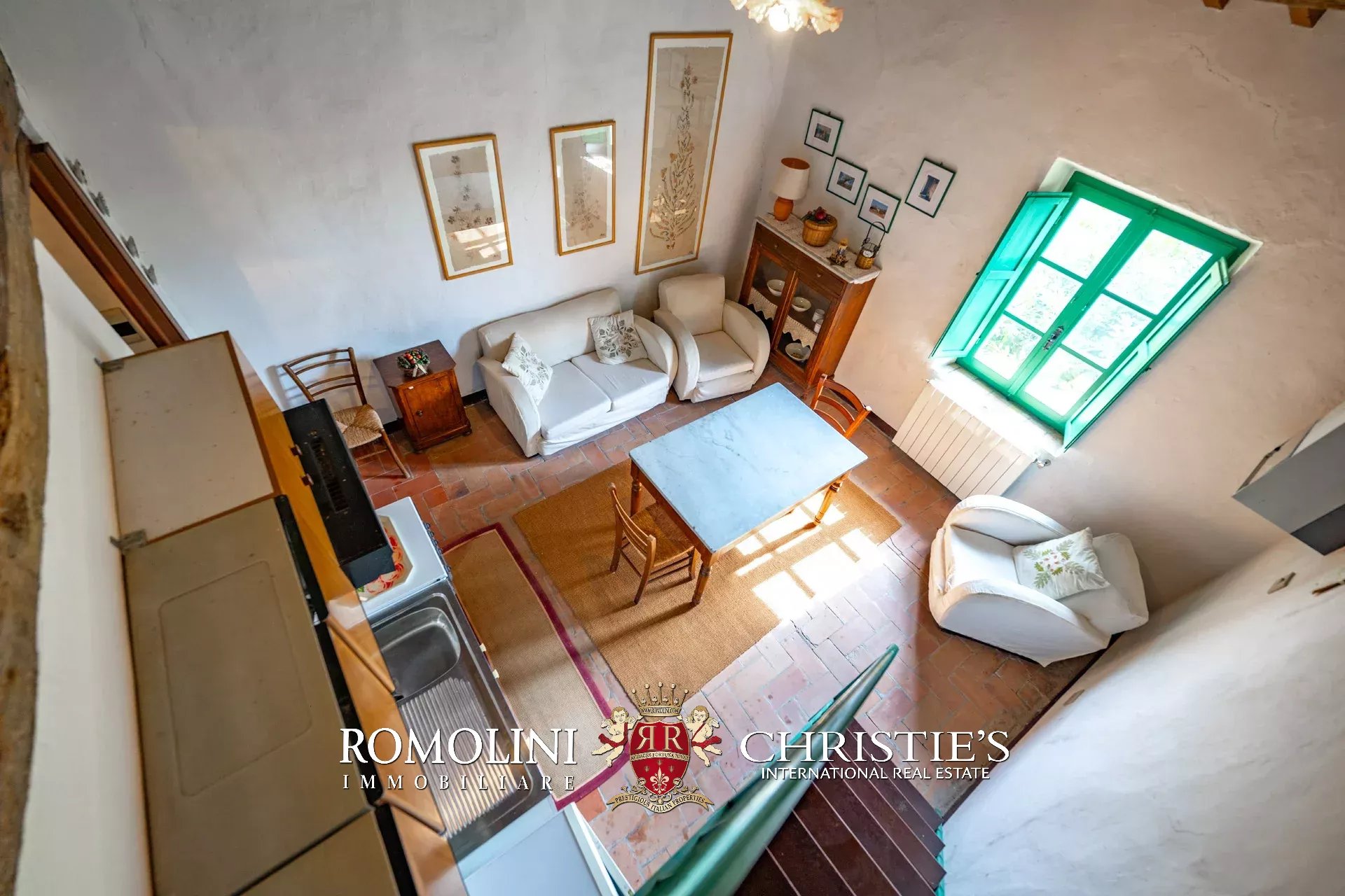6 Bedroom Villa/Townhouse's Image 35