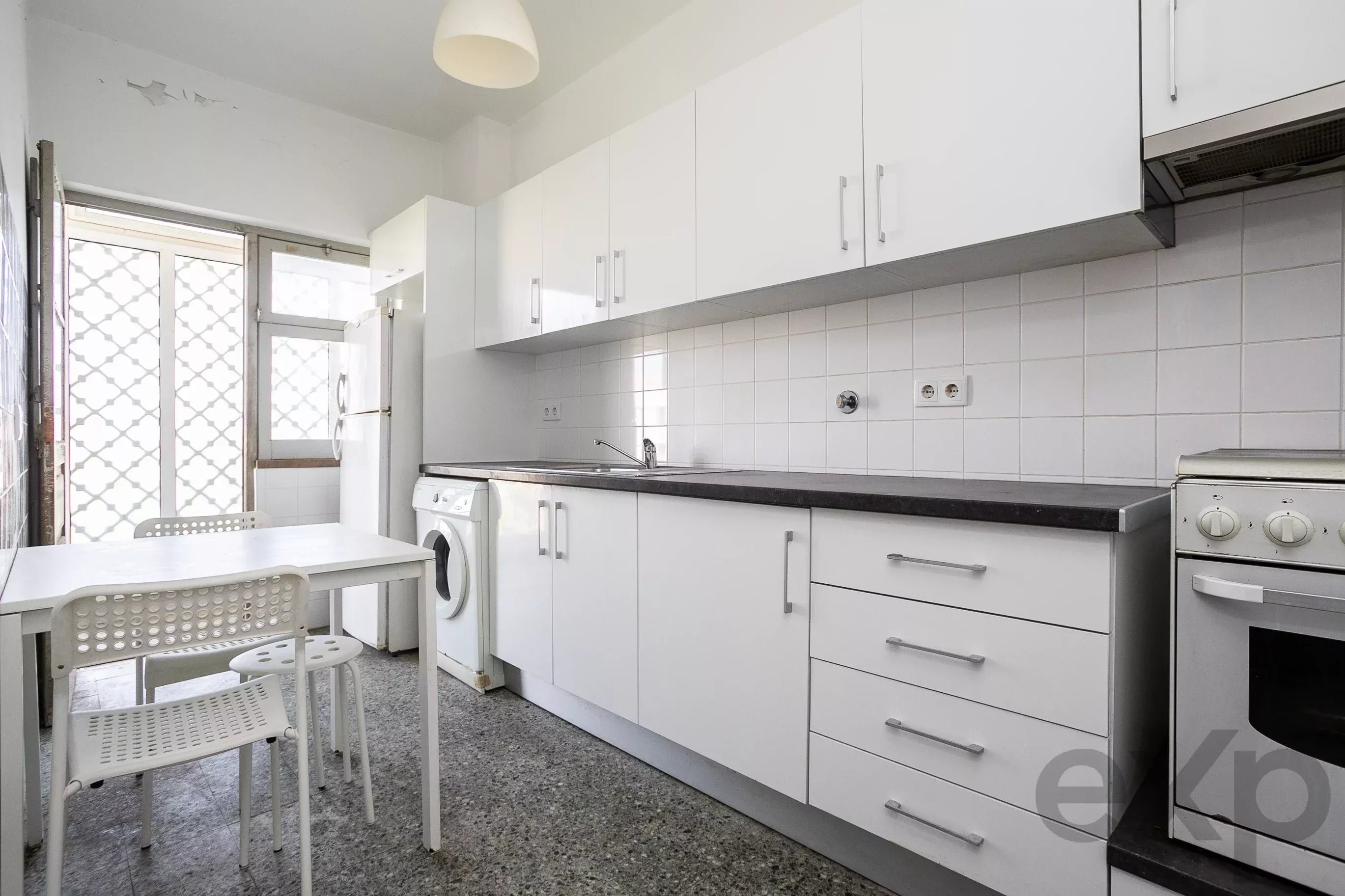 Two-Bedroom Apartment in the Centre of Tavira, in Need of Renovation 87146121 image 1