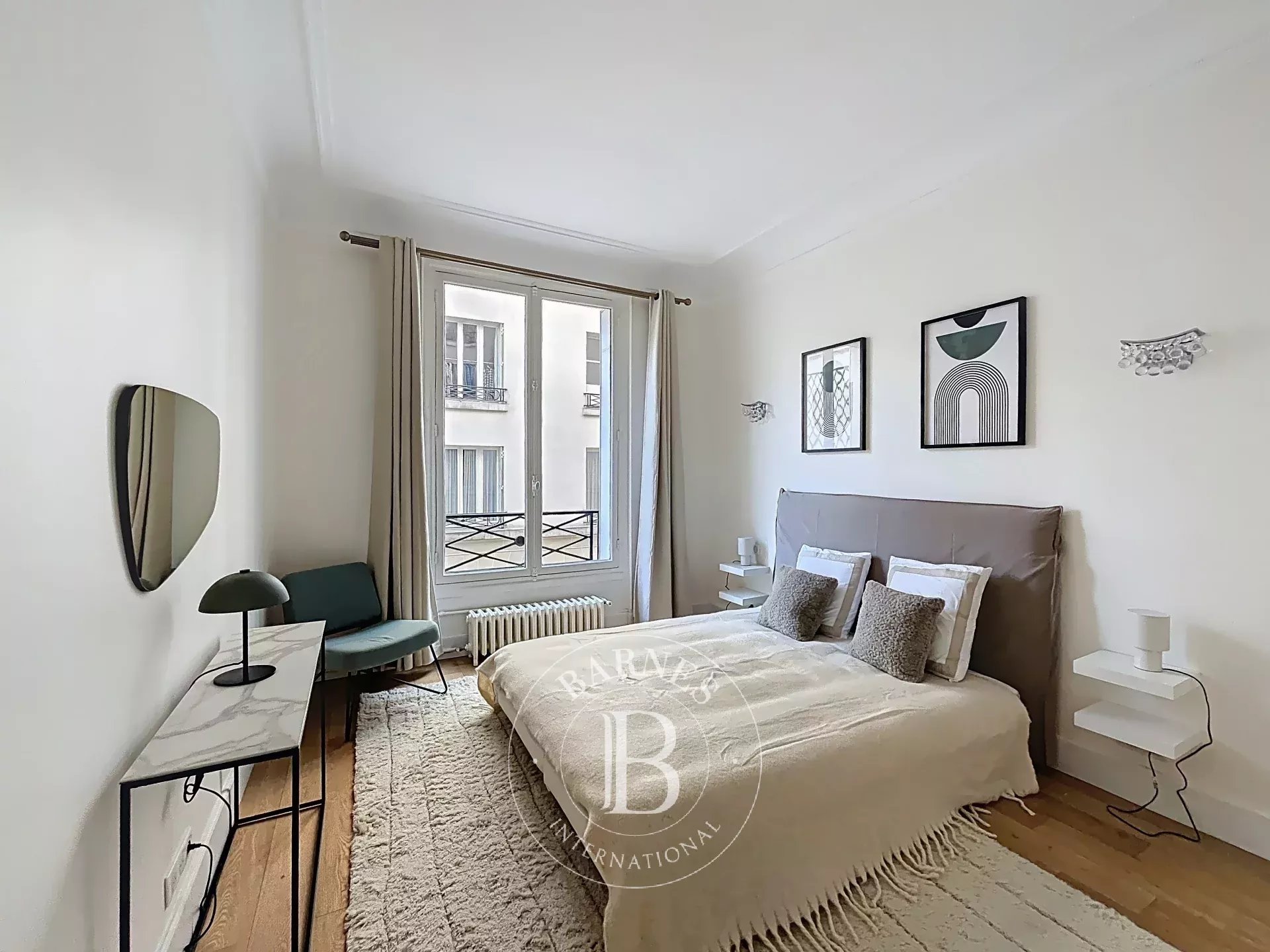 Daire Paris 8ème - picture 7