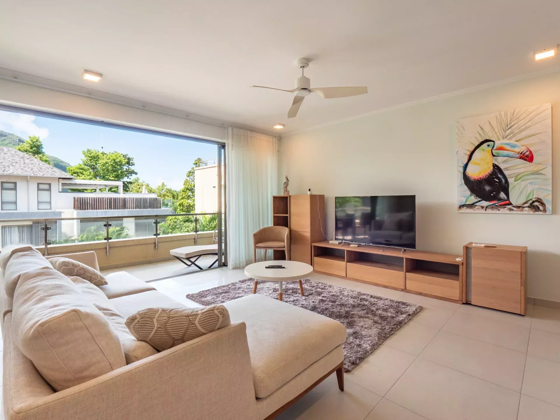 TAMARIN – Spacious 122 m² Apartment with 2 Bedrooms for Sale - photo 3