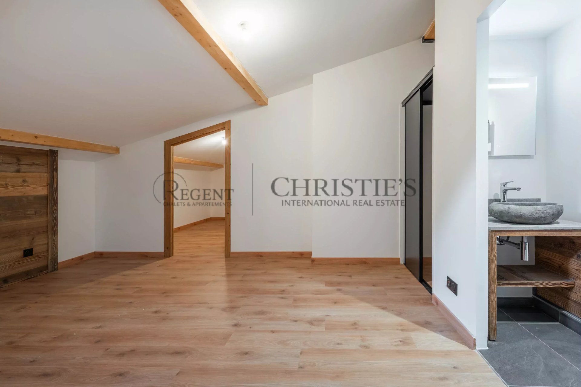 4 Bedroom Apartment/Flat's Image 6