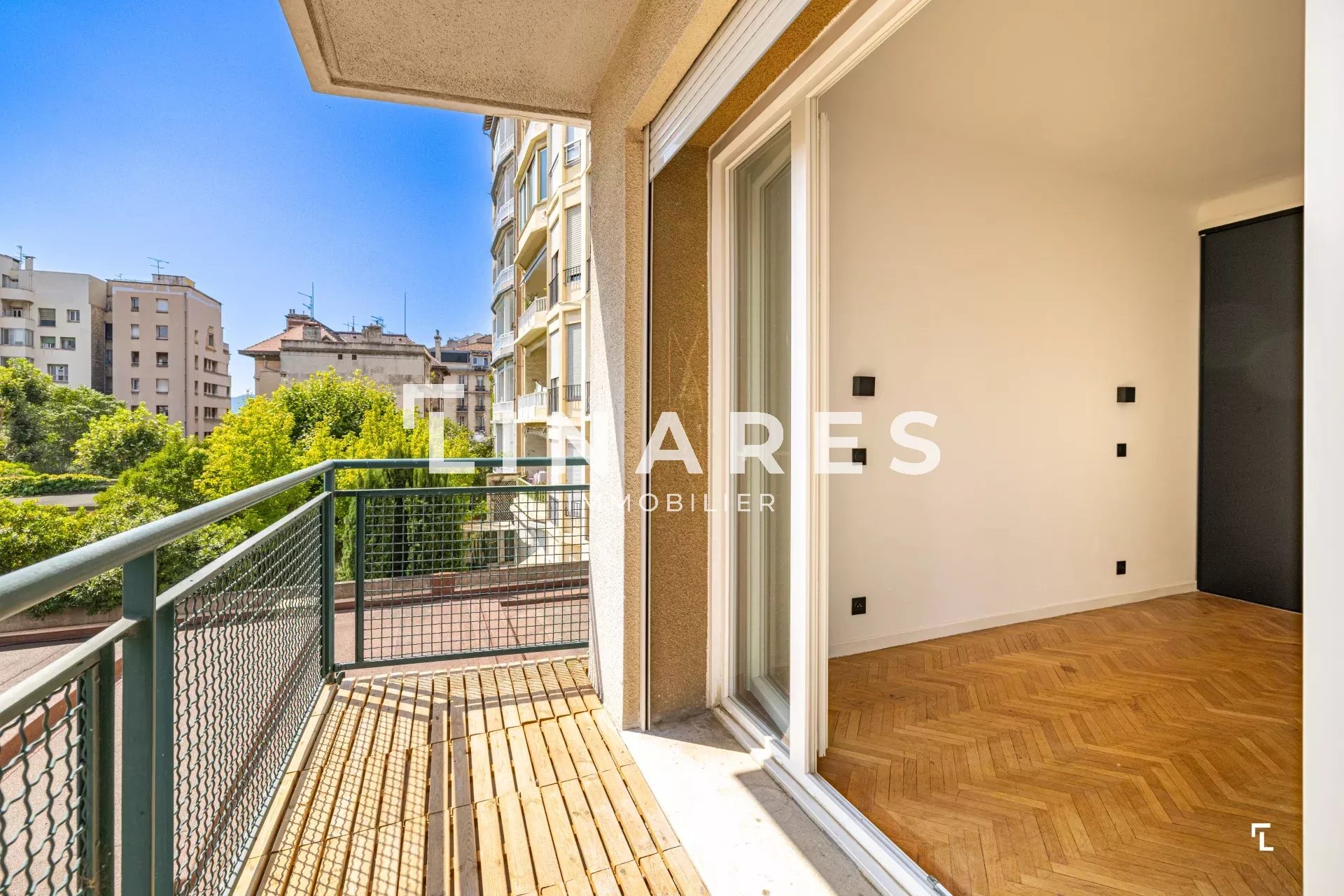 GABBY - T4 de 119 m2  - CARRE D'OR 13008