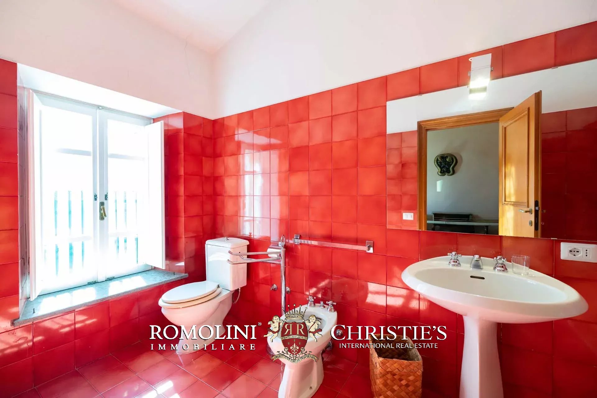 30 Bedroom Villa/Townhouse's Image 61