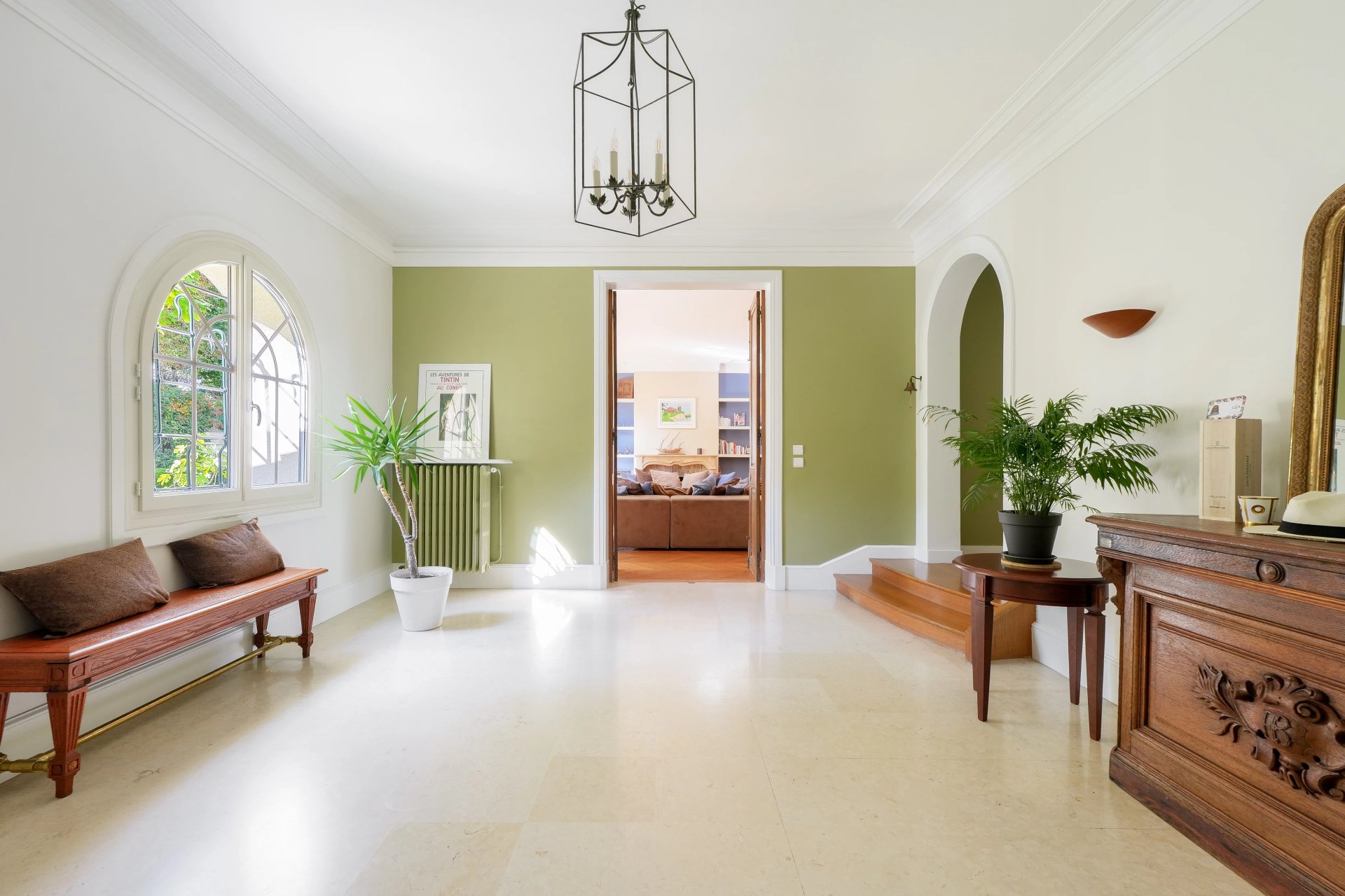 5 Bedroom Villa/Townhouse's Image 3