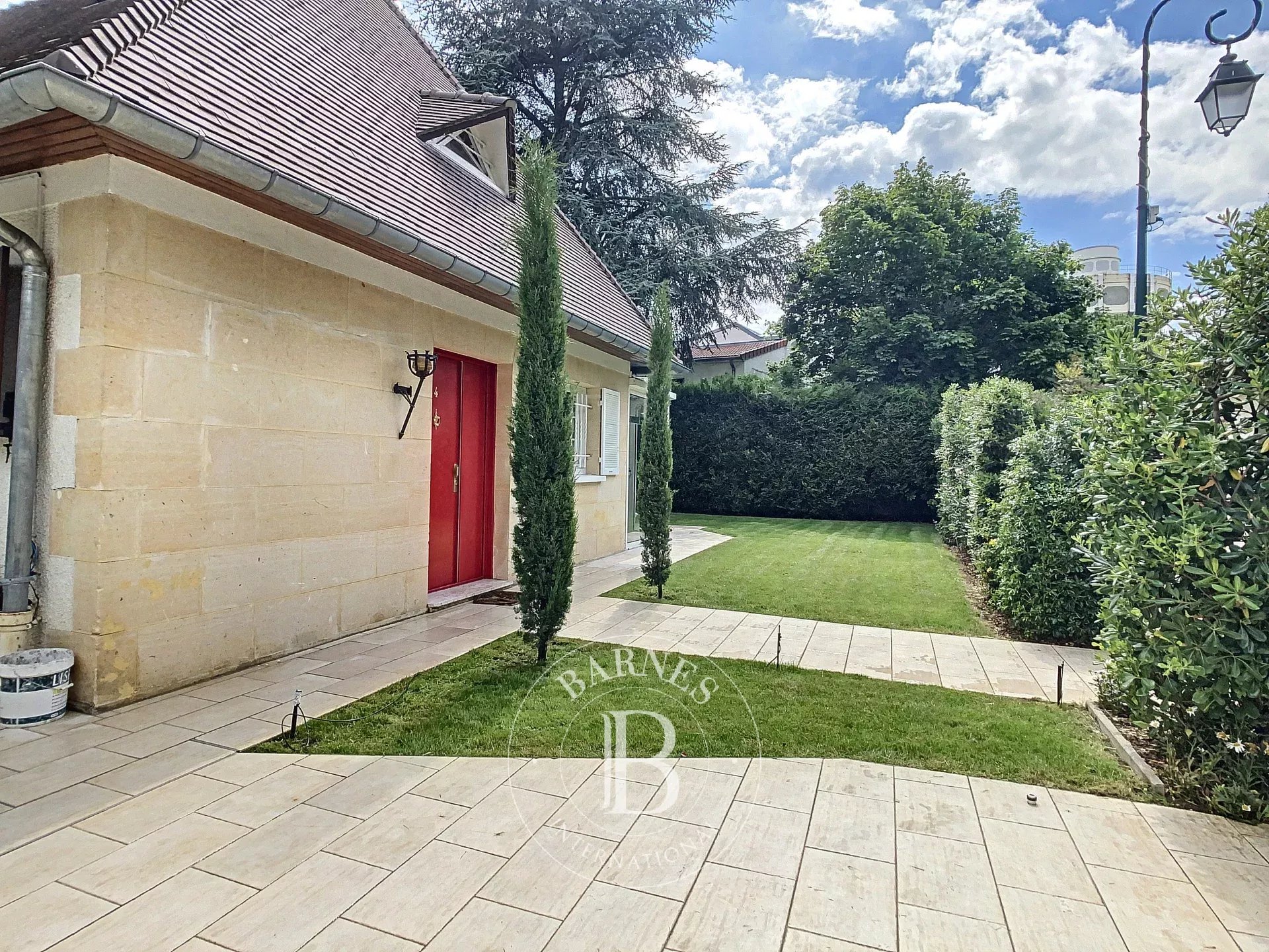 Vaucresson  - House 4 Bedrooms - picture 8