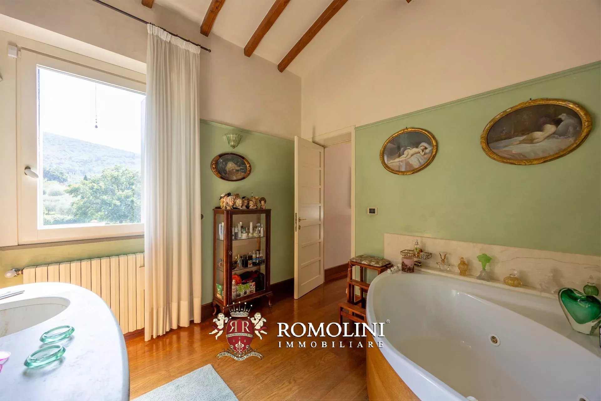 4 Bedroom Villa/Townhouse's Image 76