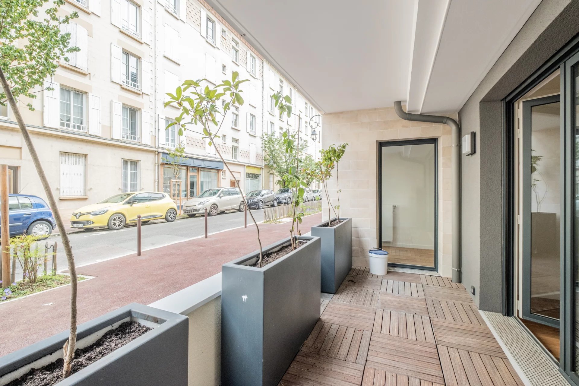 A LOUER VIDE - SUPERBE 3 PIECES DE 72 M2 - APPARTEMENT NEUF -BALCON  - PARKING - CAVE