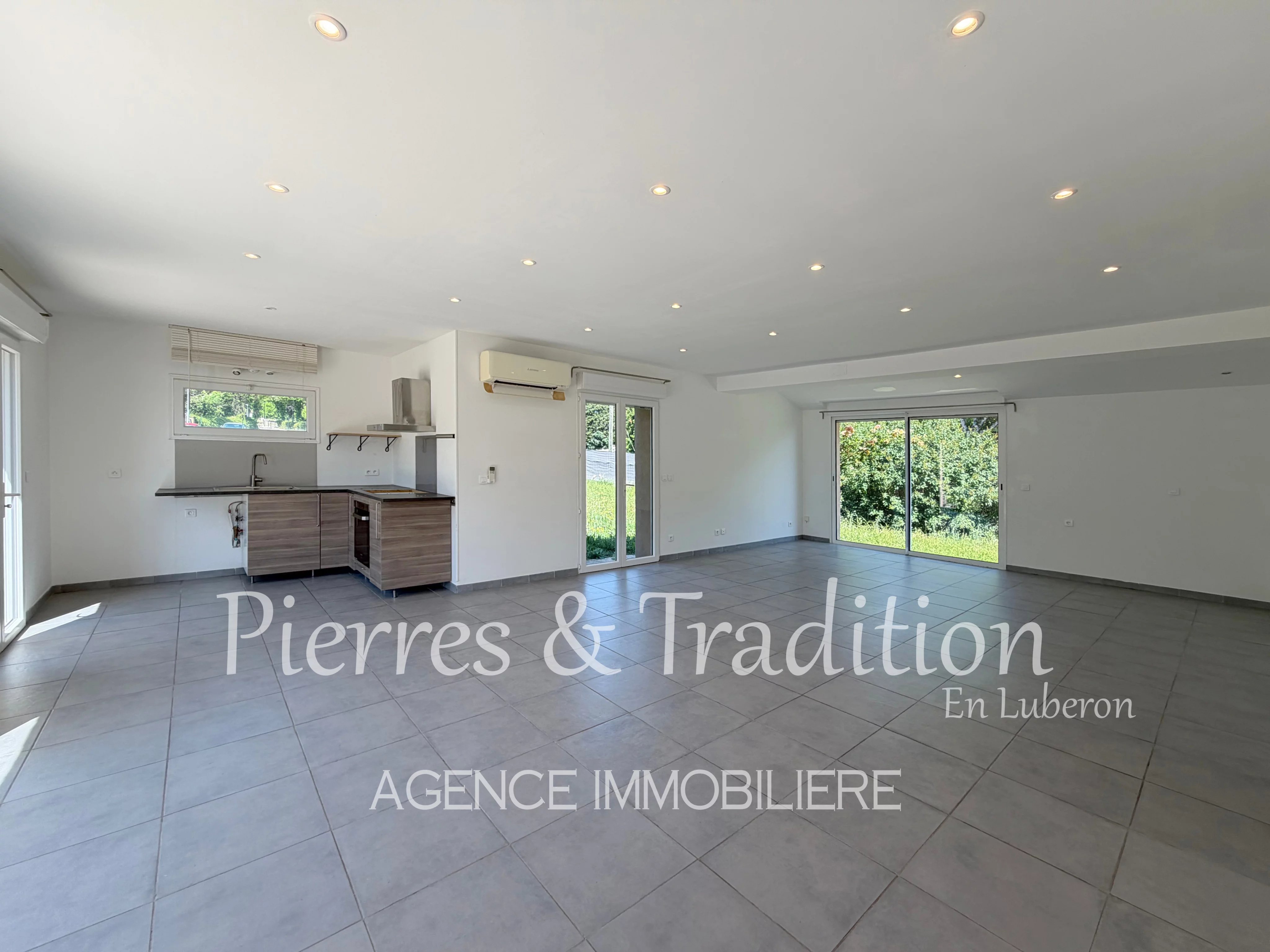 Rental House Céreste-en-Luberon