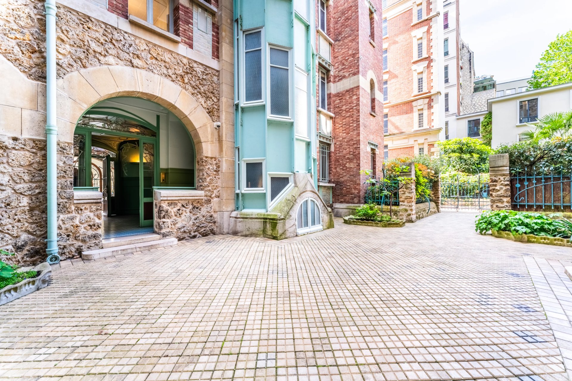 1 Bedroom Apartment/Flat's Image 5