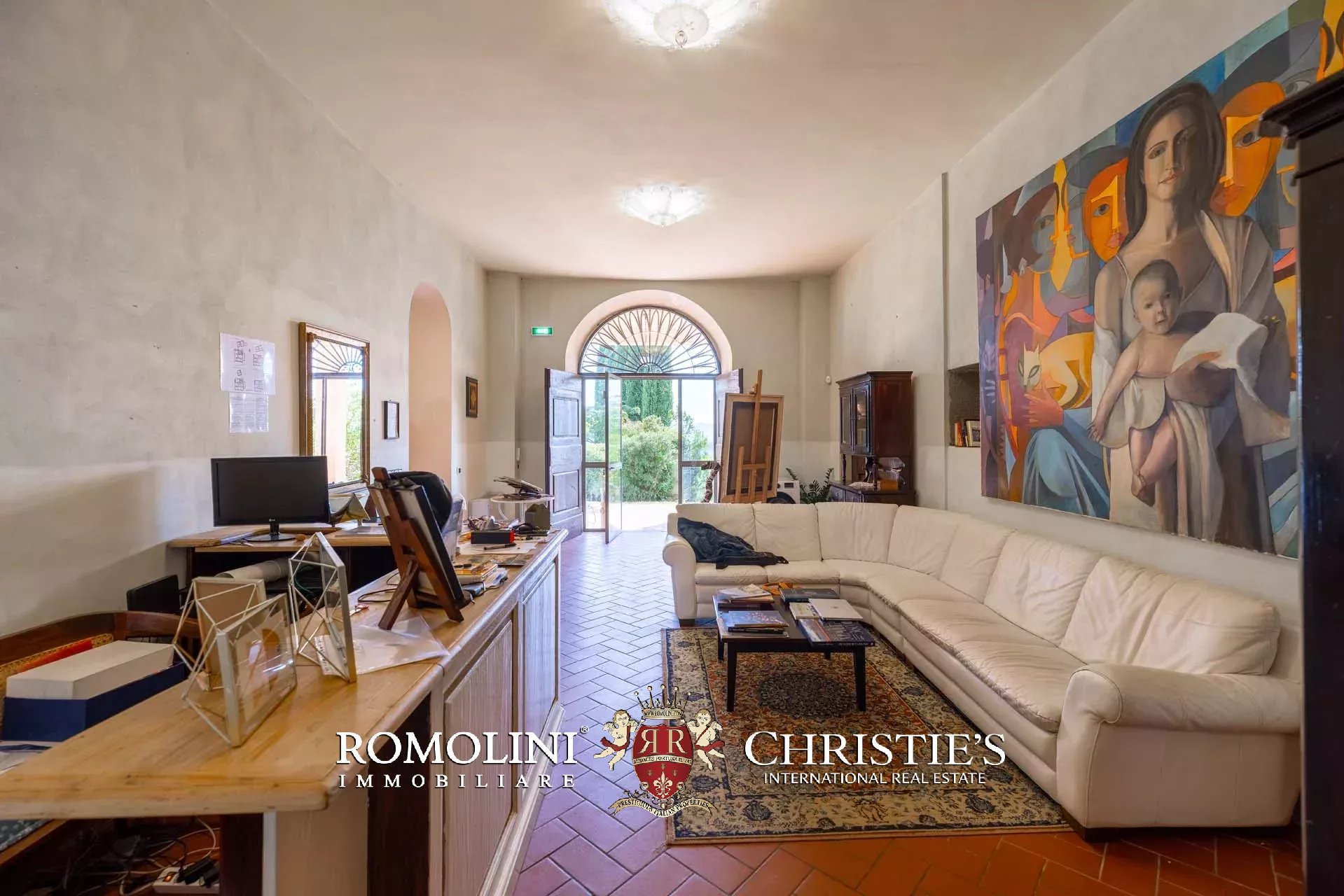 15 Bedroom Villa/Townhouse's Image 12