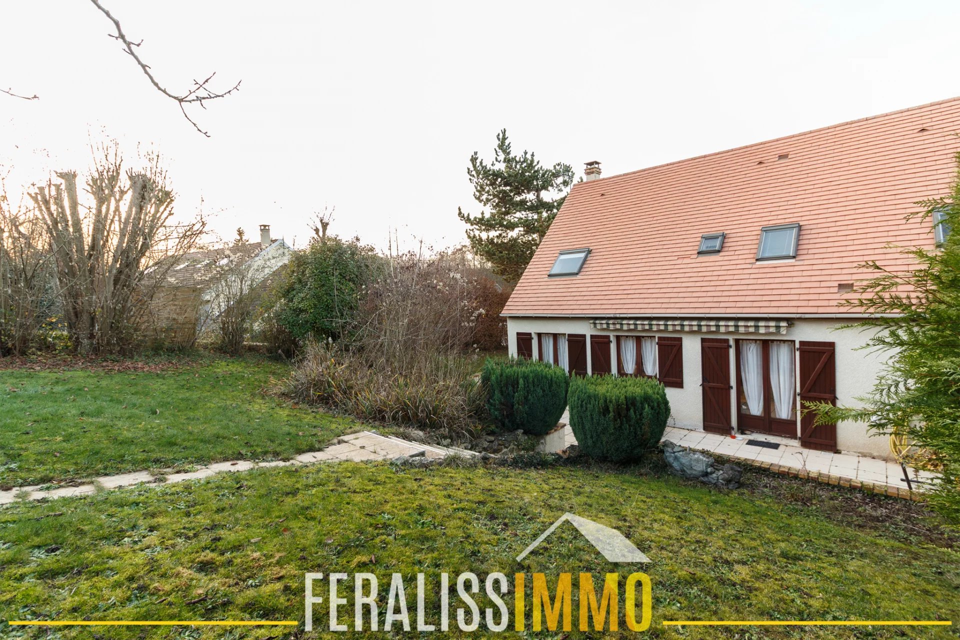 Chaleureuse maison familiale 6P avec piscine !