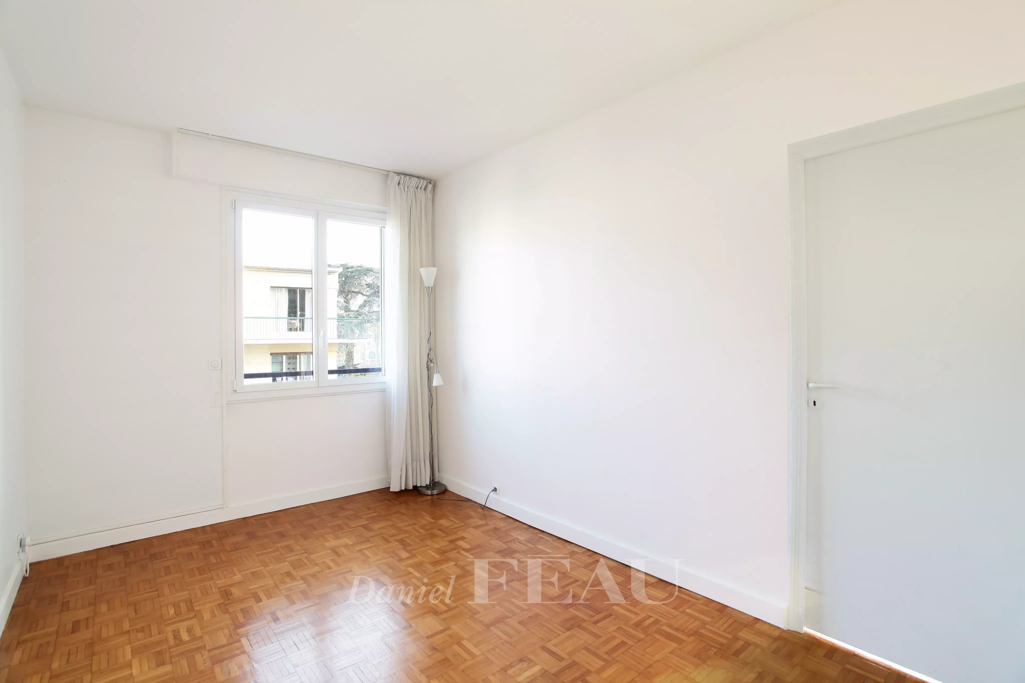 Rental Apartment Neuilly-sur-Seine