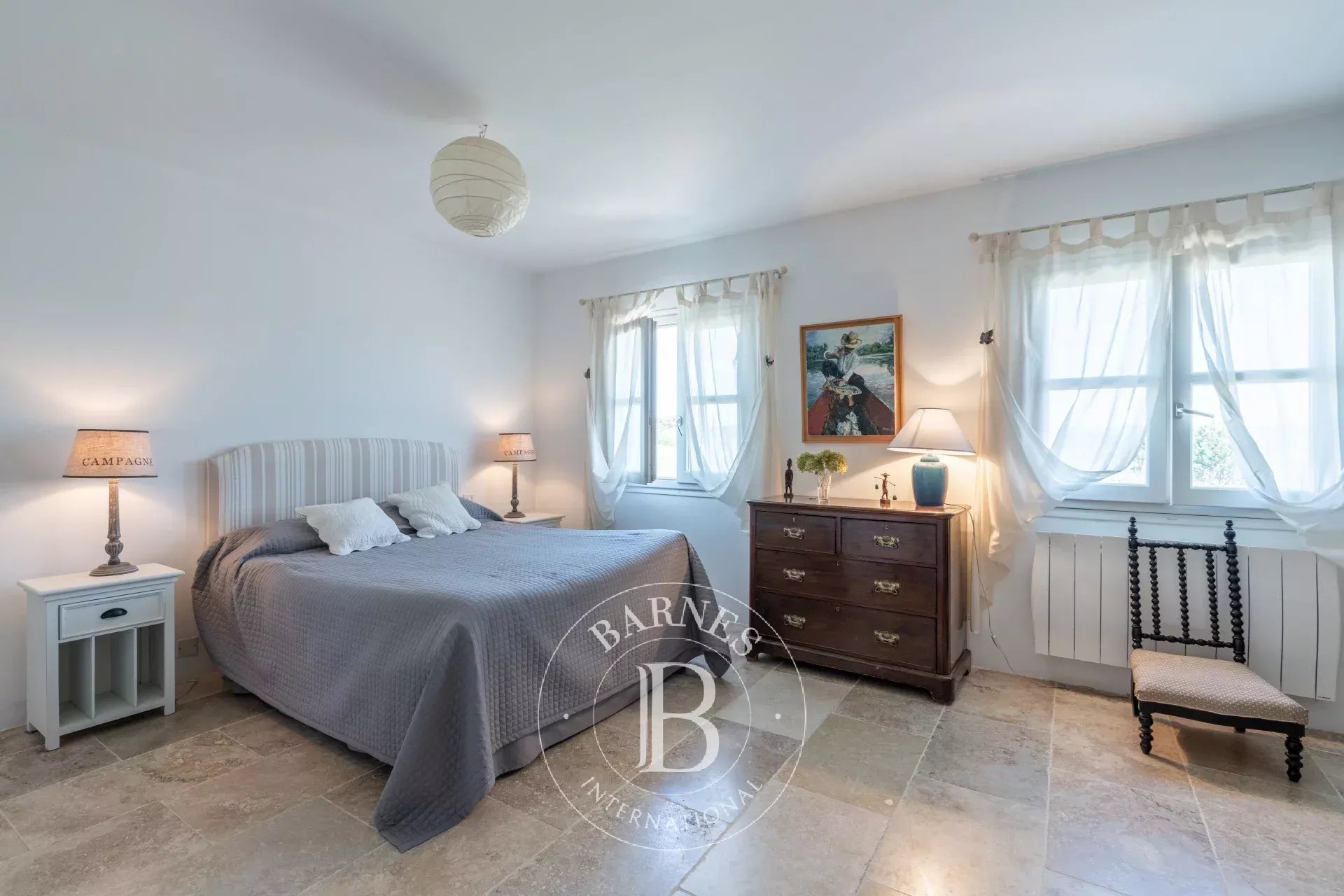 LOURMARIN - PROPERTY - 5 BEDROOMS - SWIMMING POOL - PARK OF 6.5 HA - picture 11