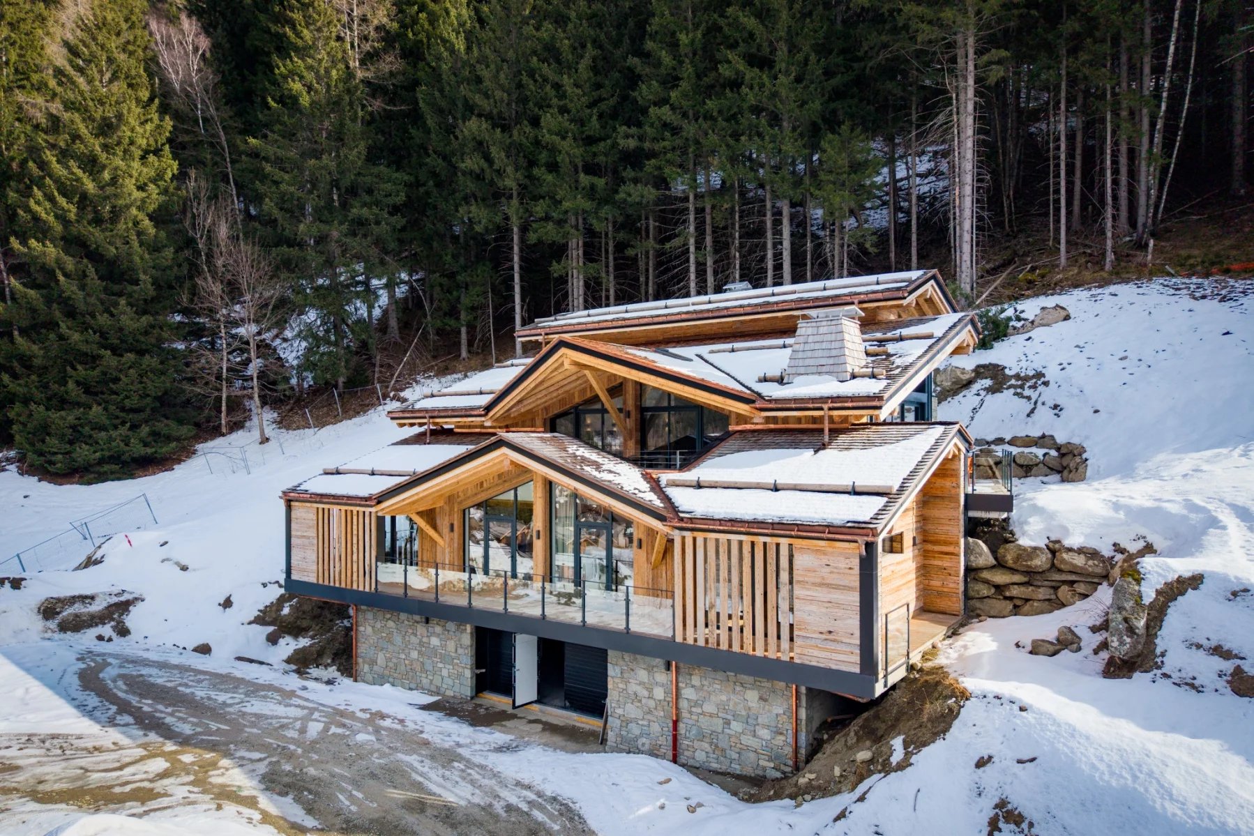 Photo of CHAMONIX – A recently completed, luxury 5-bedroom chalet with pool in le Lavancher