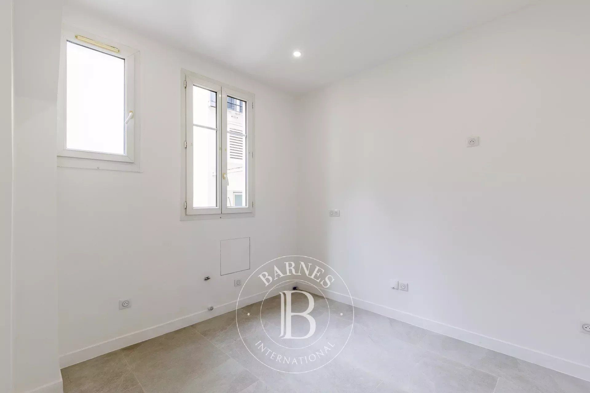 Daire Paris 3ème - picture 7