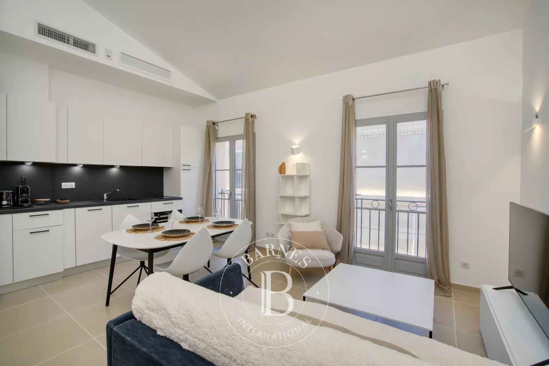 Apartment Saint-Tropez  -  ref 84807236 (picture 1)