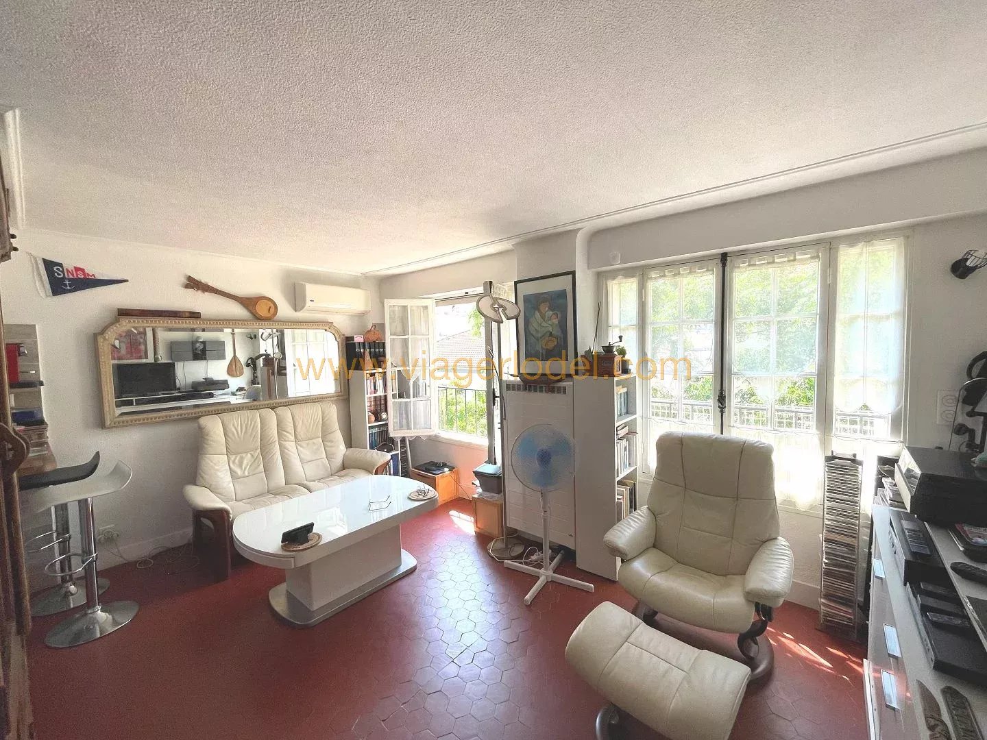Réf. 10133- VENTE A TERME OCCUPEE 8 ans, CANNES Proche République