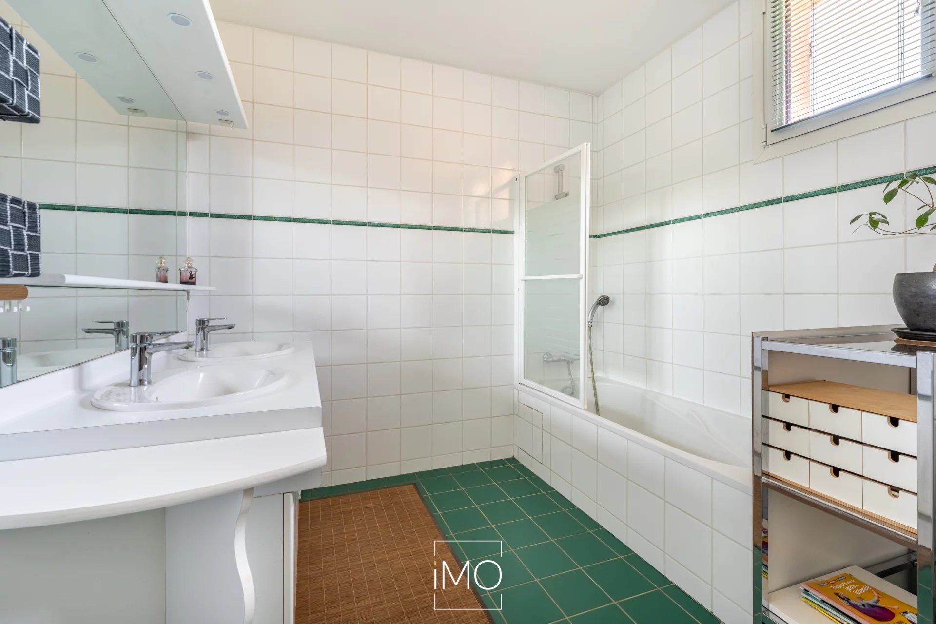 Maison de 174 m² avec garage et piscine - Chasselay 69380