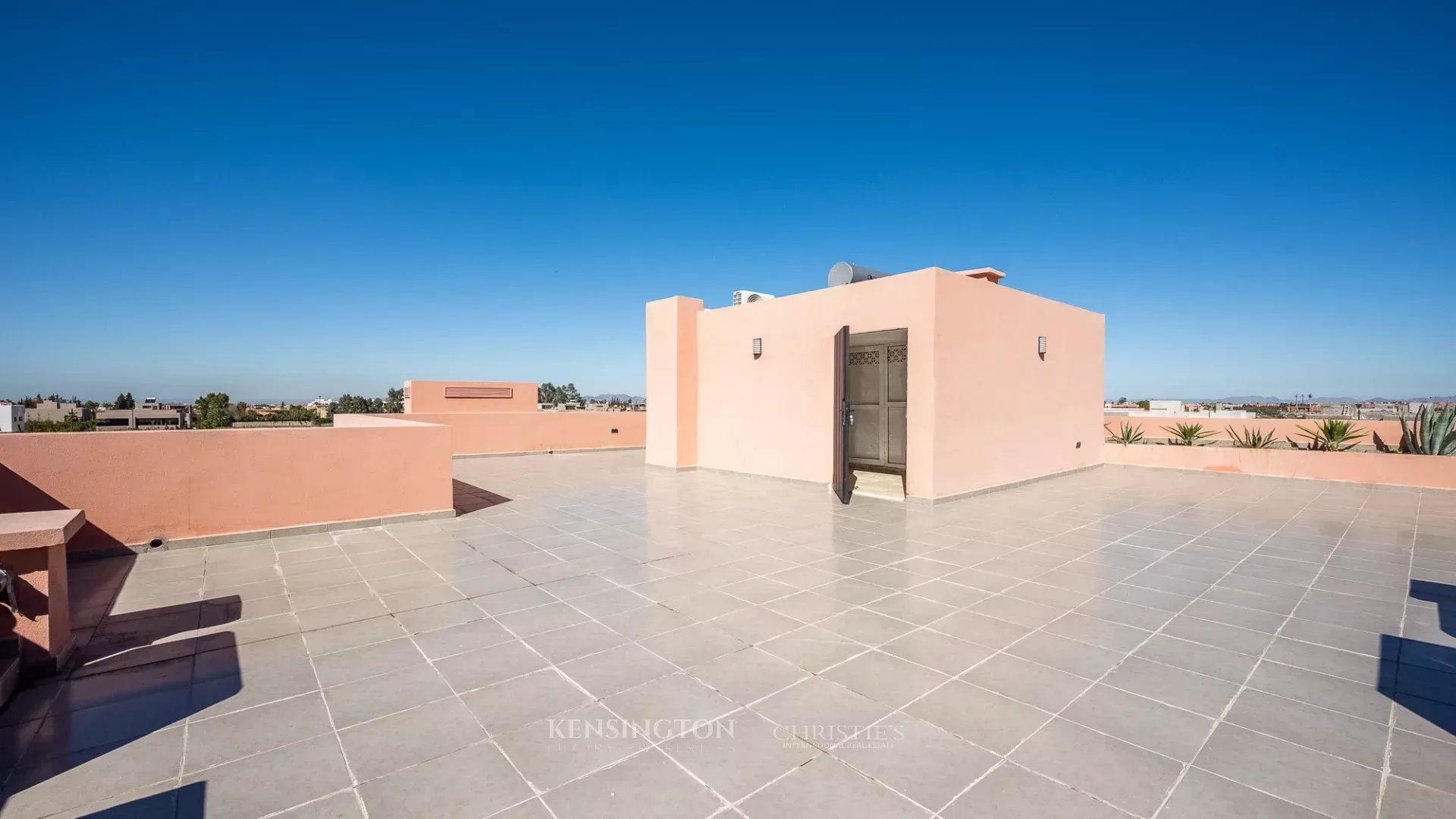 4 Bedroom Villa/Townhouse's Image 41