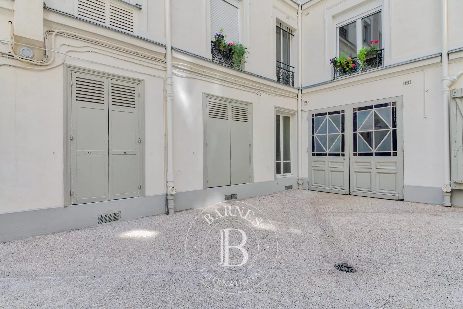 Daire Paris 9ème - picture 15