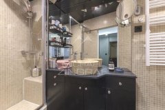 Elegant Haussmannian Family Apartment for Sale in Paris, France — photo 7 of 7