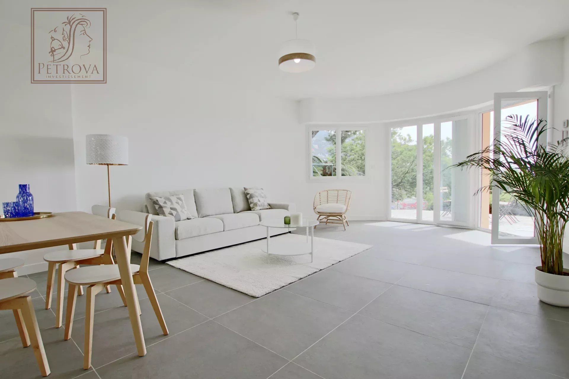 Agence immobilière de 