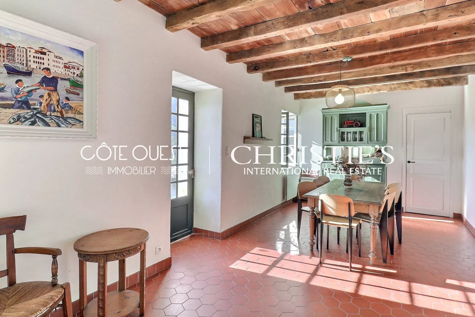 7 Bedroom Villa/Townhouse's Image 7