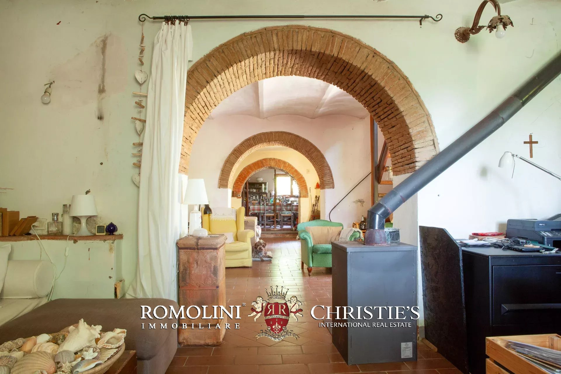8 Bedroom Villa/Townhouse's Image 45