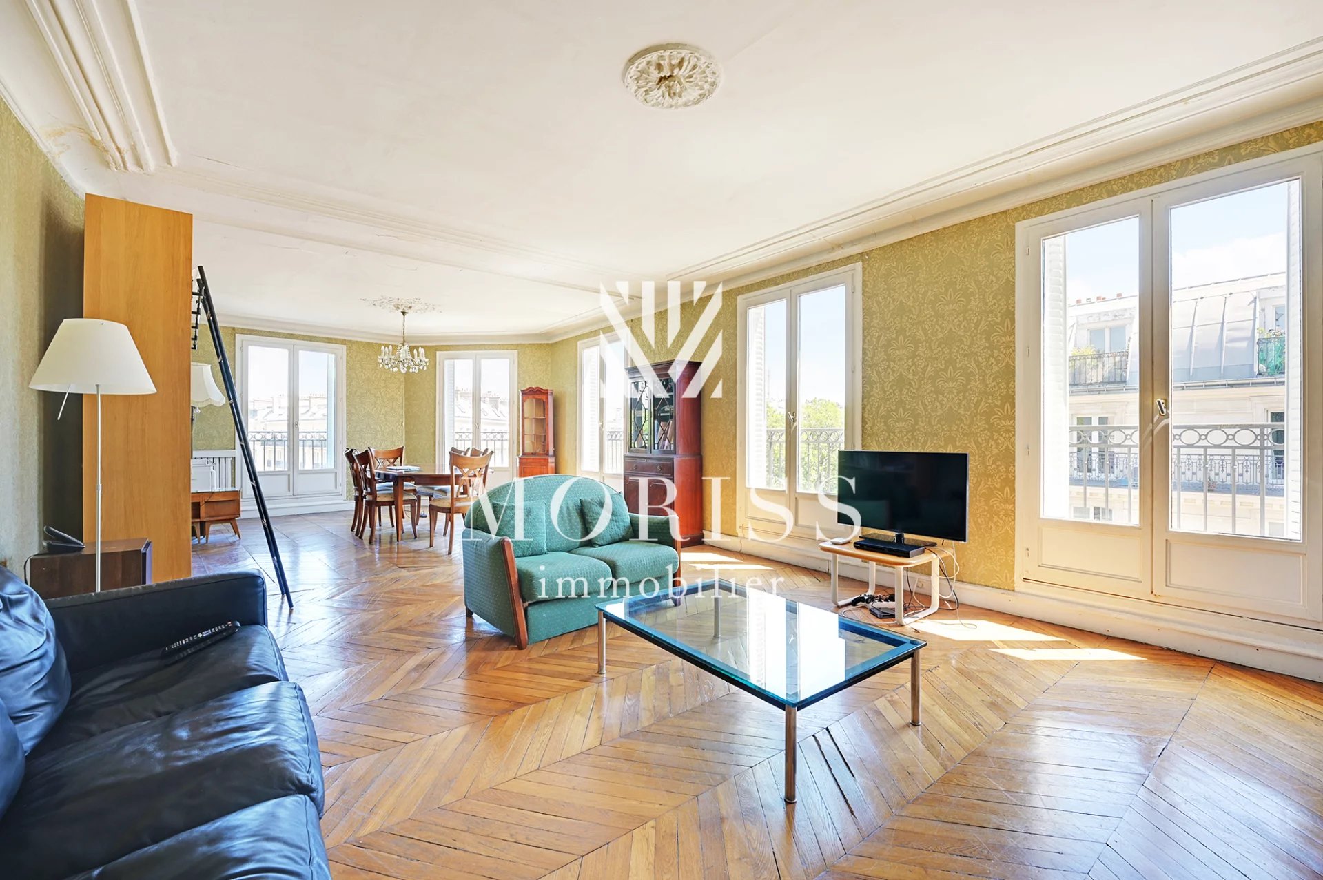 APPARTEMENT 6 PIÈCES - BALCON  - 75010 PARIS - Image Array