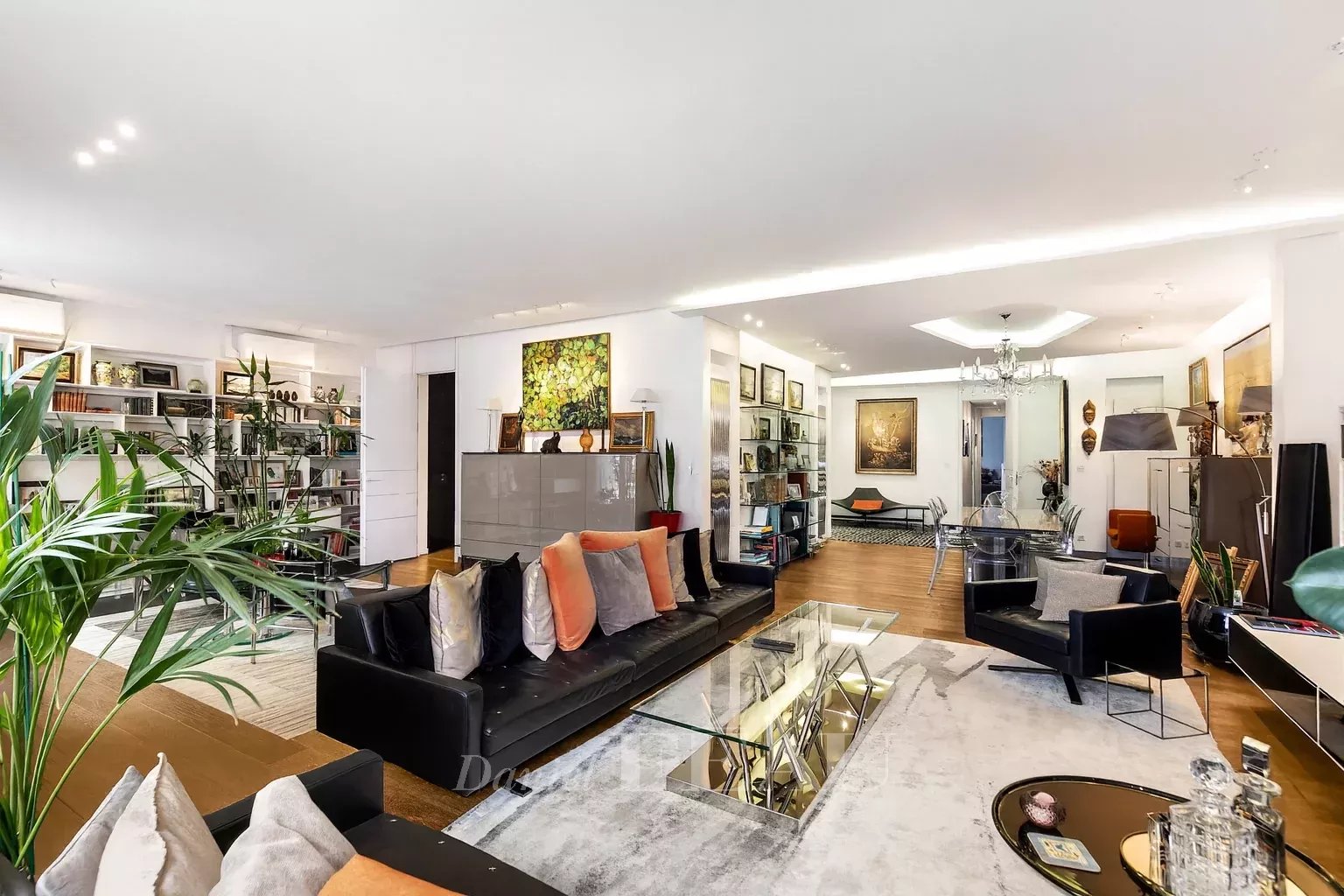 Sale Apartment Paris 7th