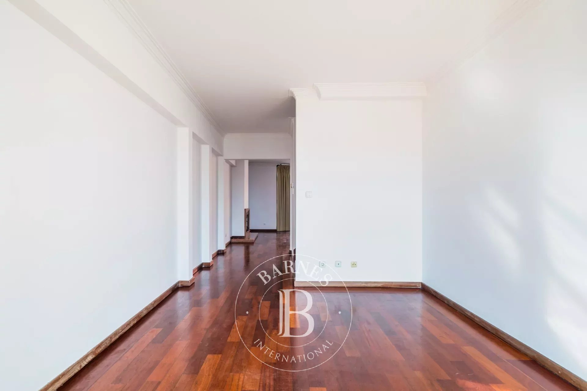 Family house with river view Family house with river view