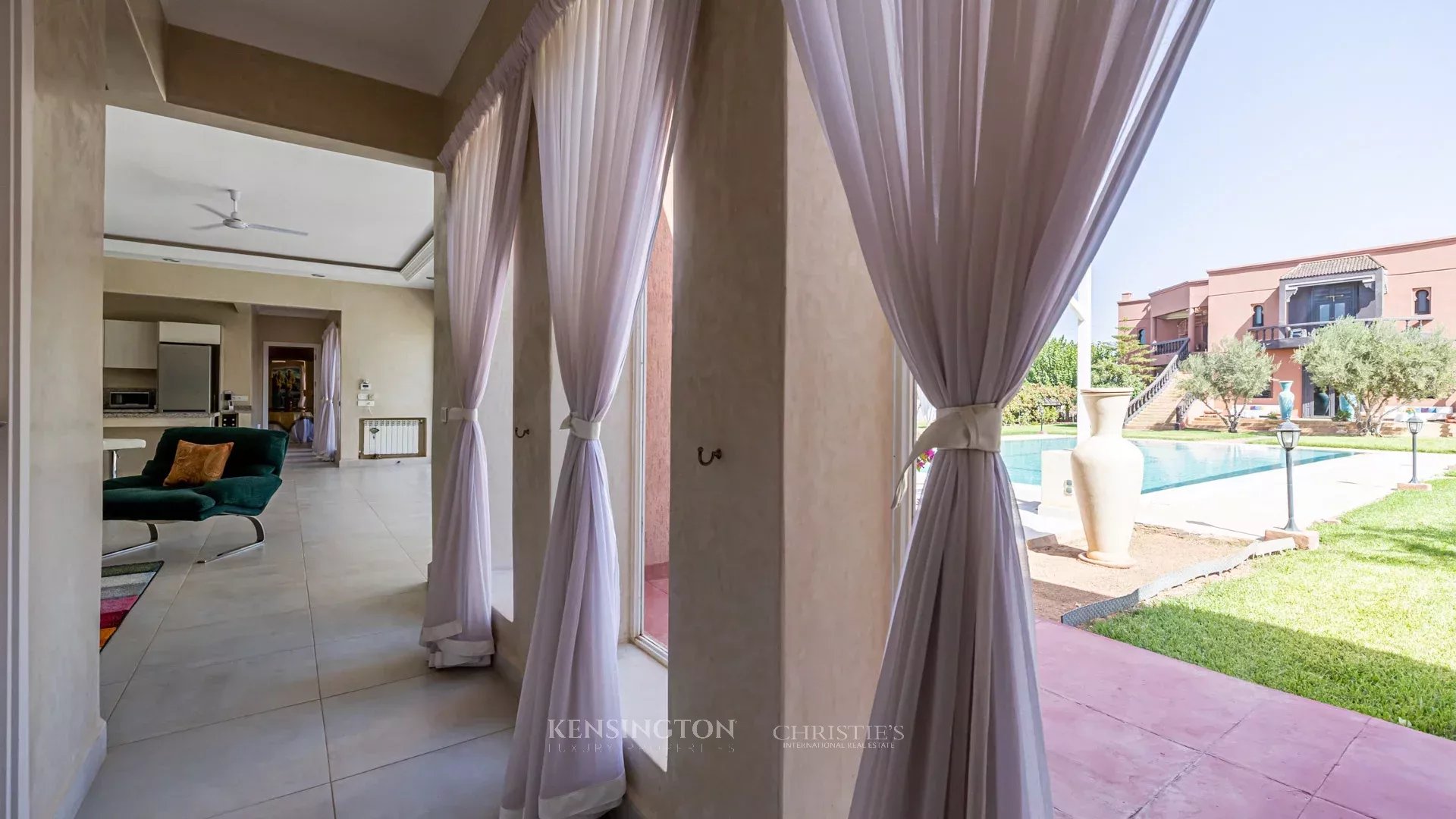 9 Bedroom Villa/Townhouse's Image 7