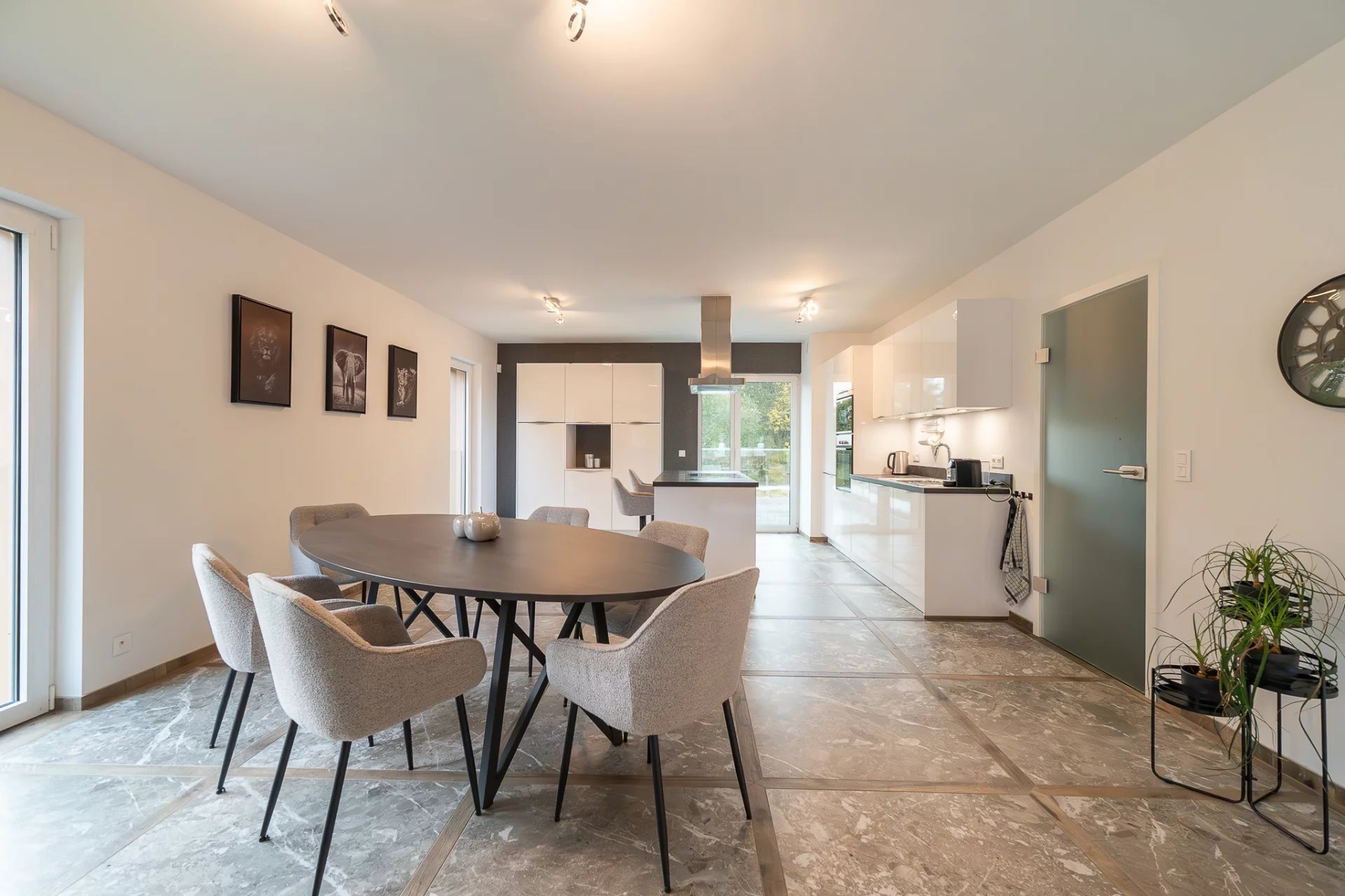 Lac de Warfa – Penthouse contemporain avec terrasses panoramiques