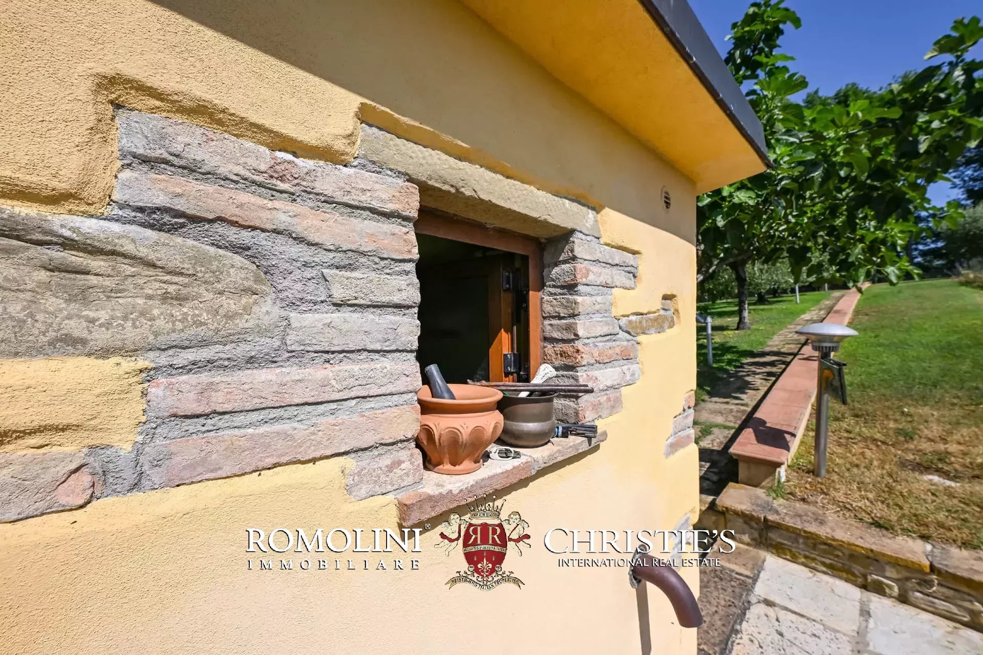 3 Bedroom Villa/Townhouse's Image 27