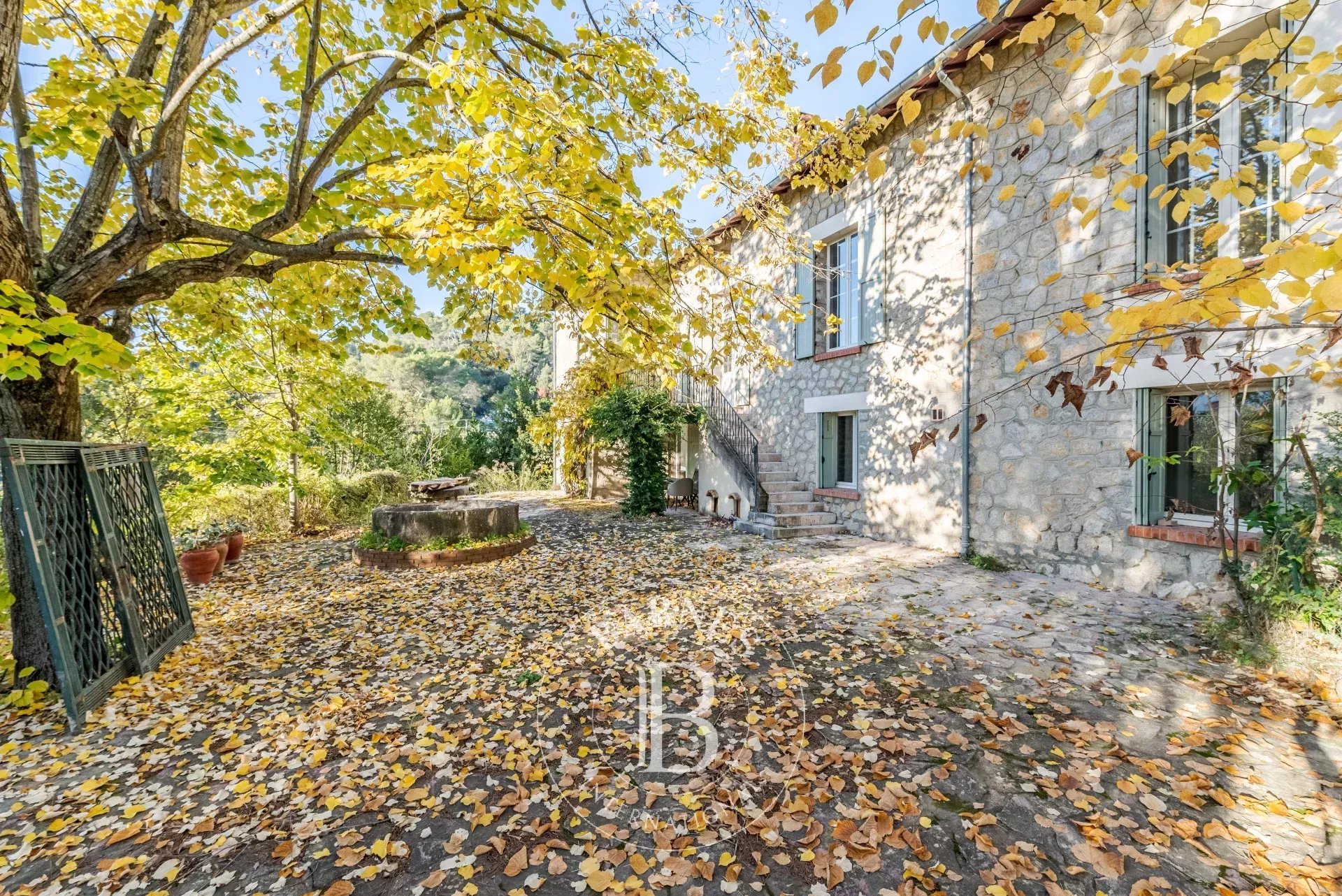 Ev Mougins - picture 17