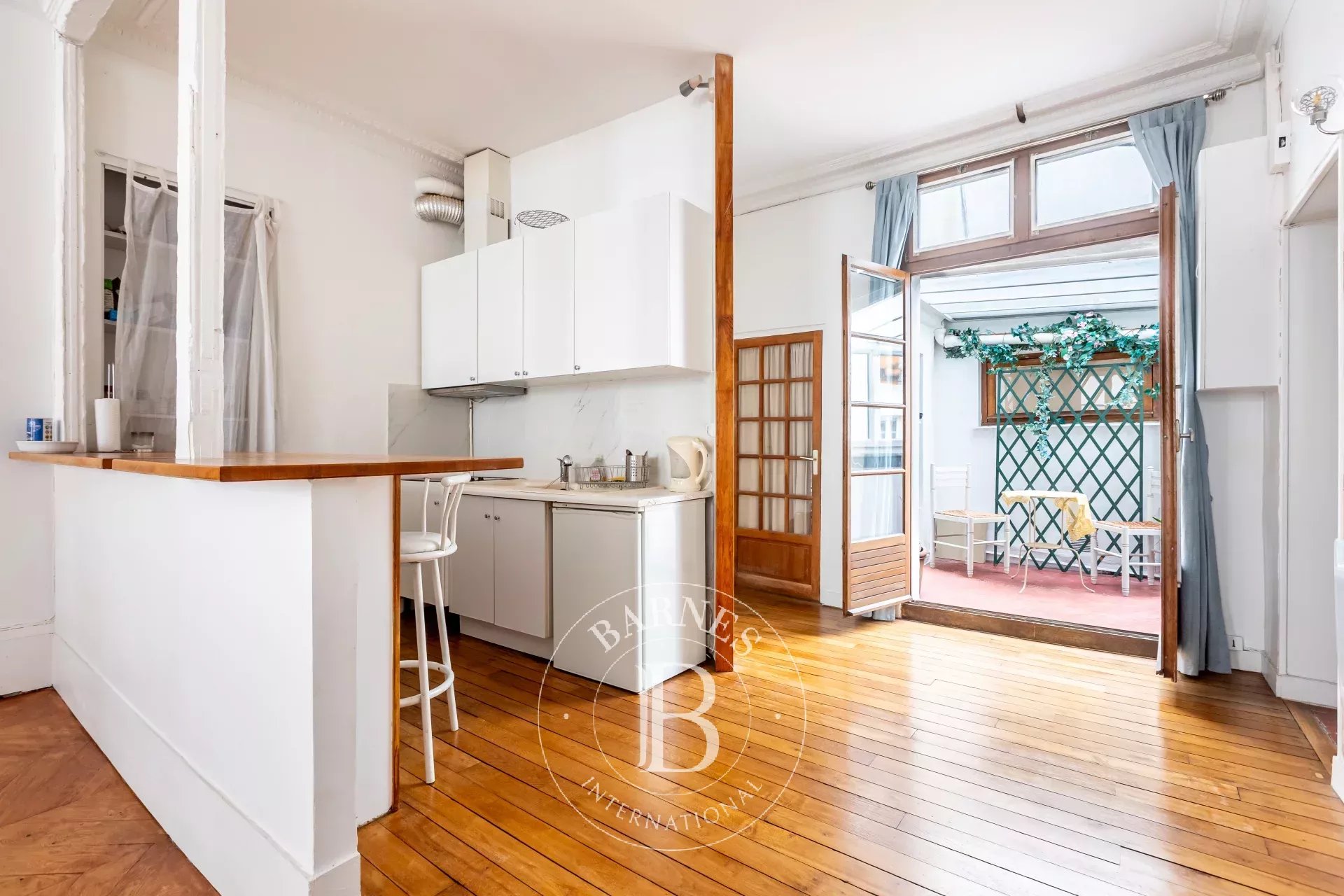 Daire Paris 8ème - picture 5