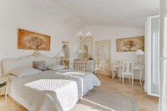 Waterfront Villa Port Grimaud | Private Dock & Luxury Family Estate — photo 4 of 7