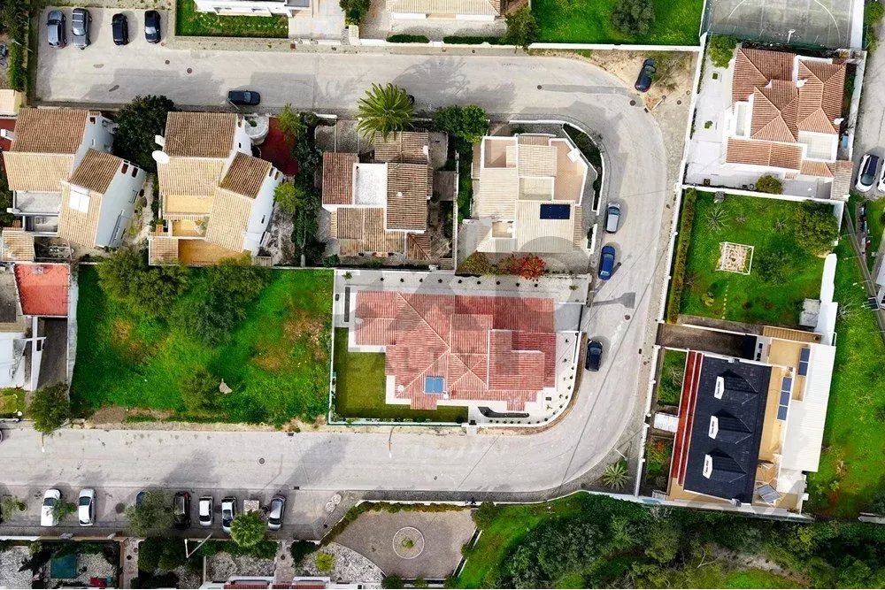New T4 villa 5 min from Beach. 85948859 image 39