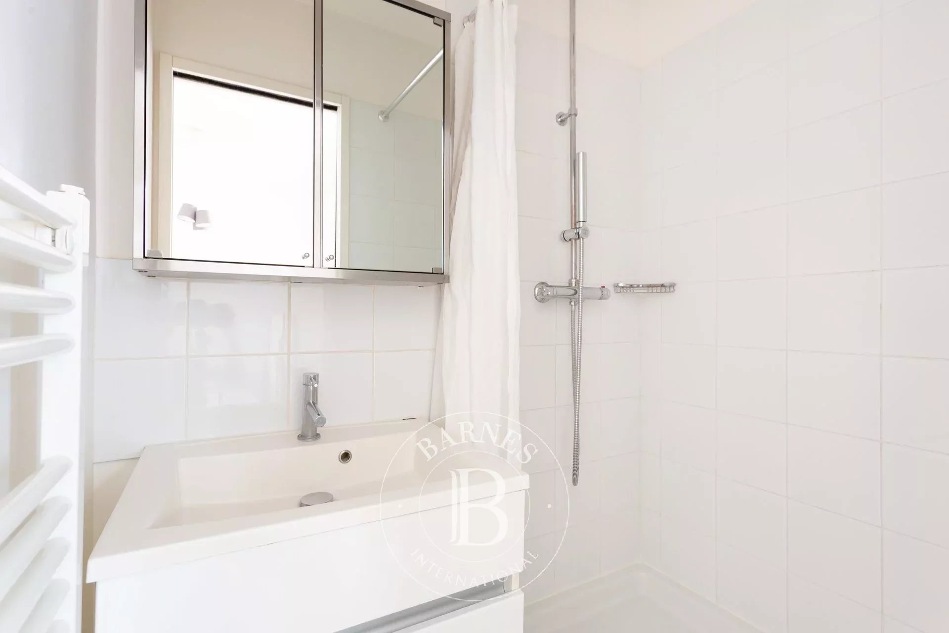 Daire Paris 3ème - picture 8