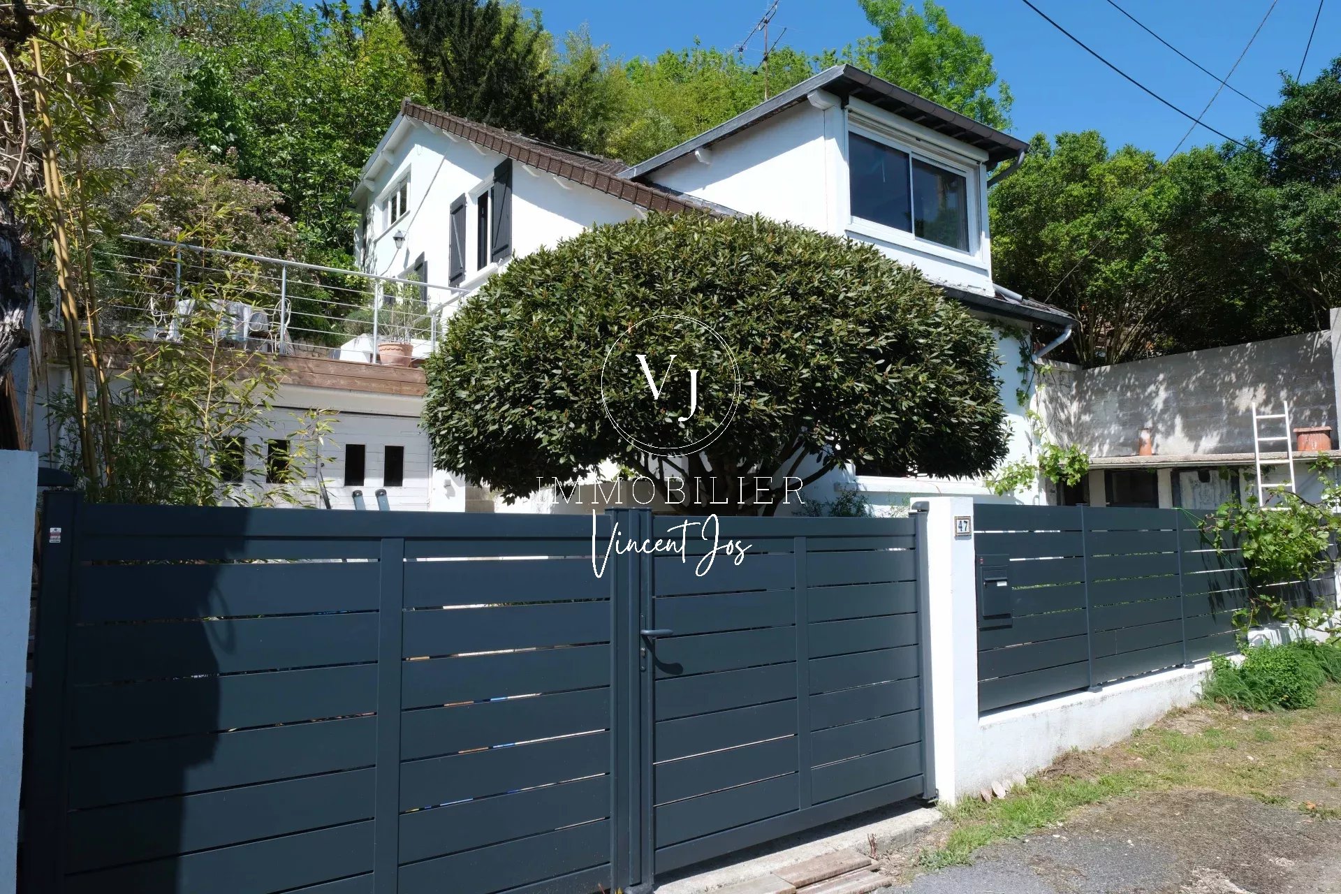 Agence immobilière de 
