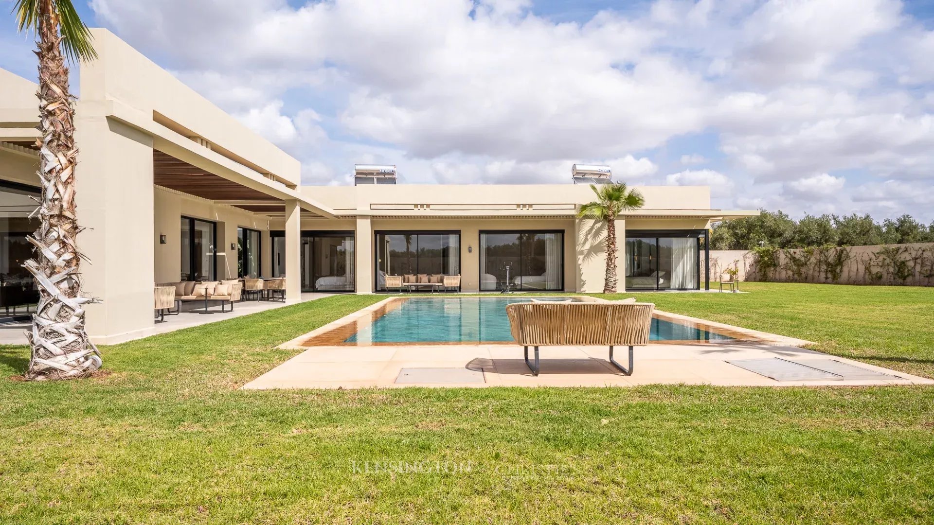 4 Bedroom Villa/Townhouse's Image 10