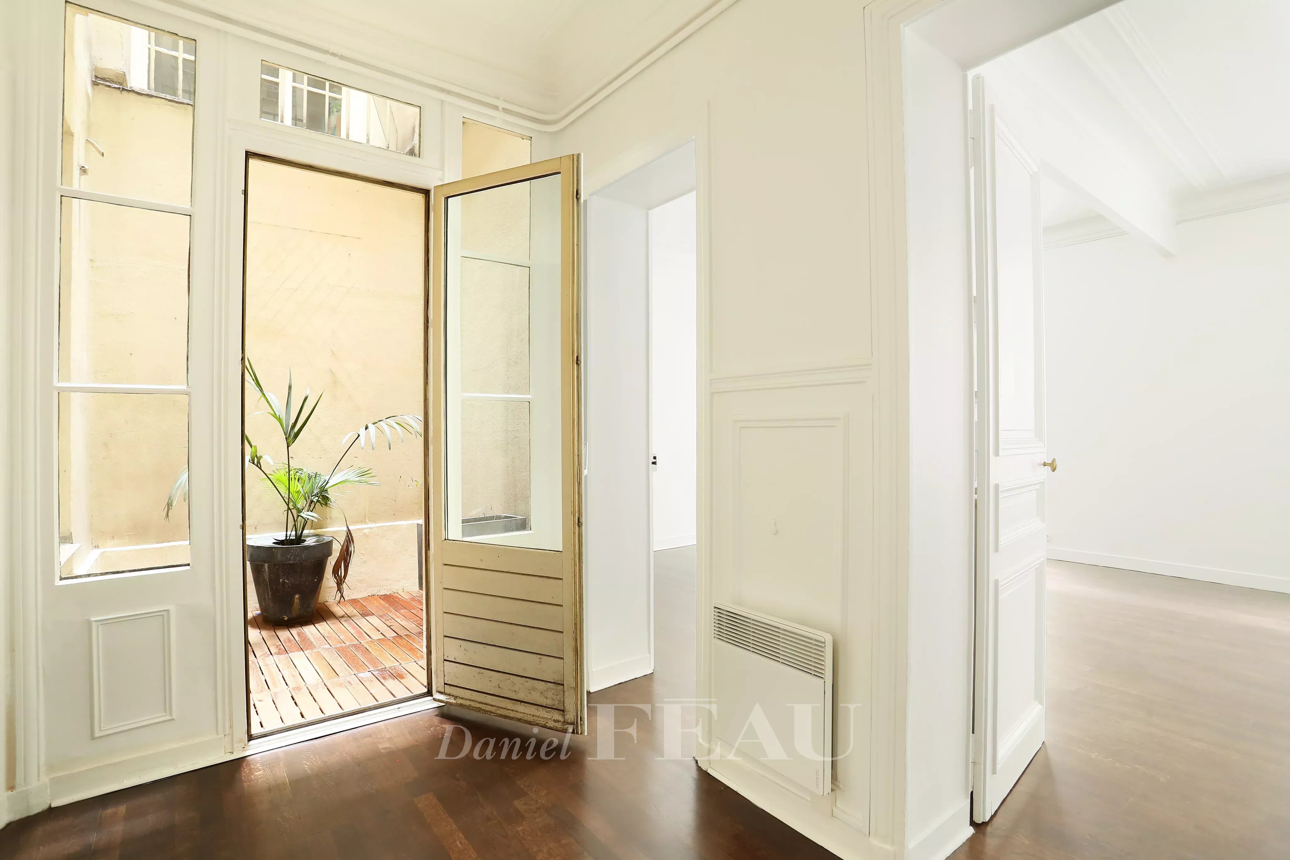 Patio dans l'entrée