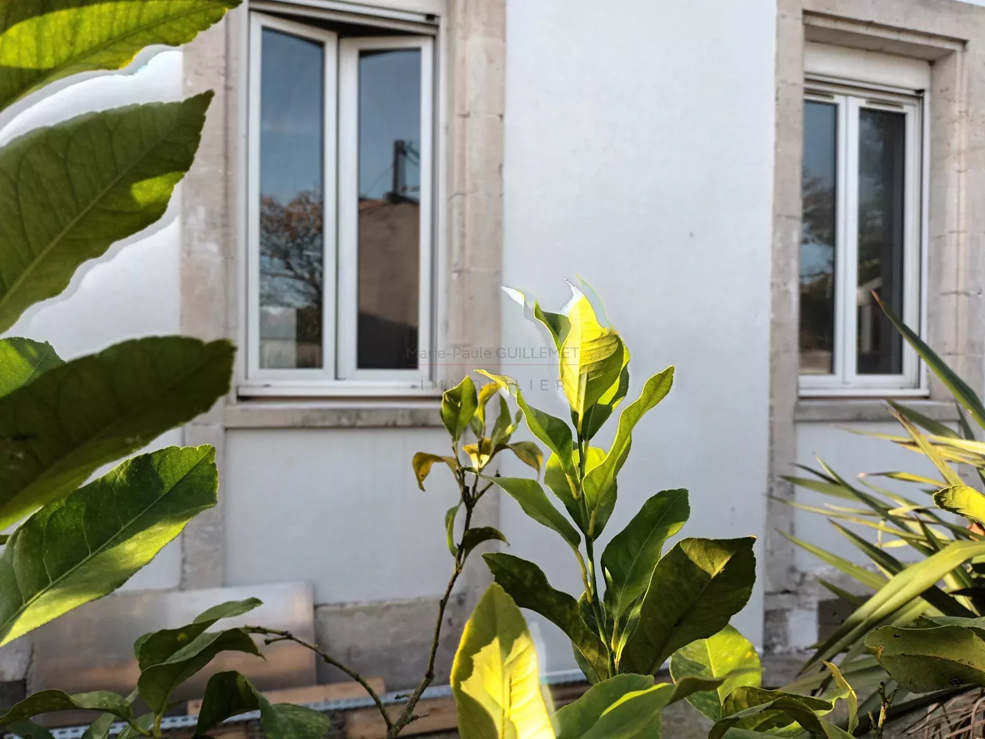 Appartement sur cour privée