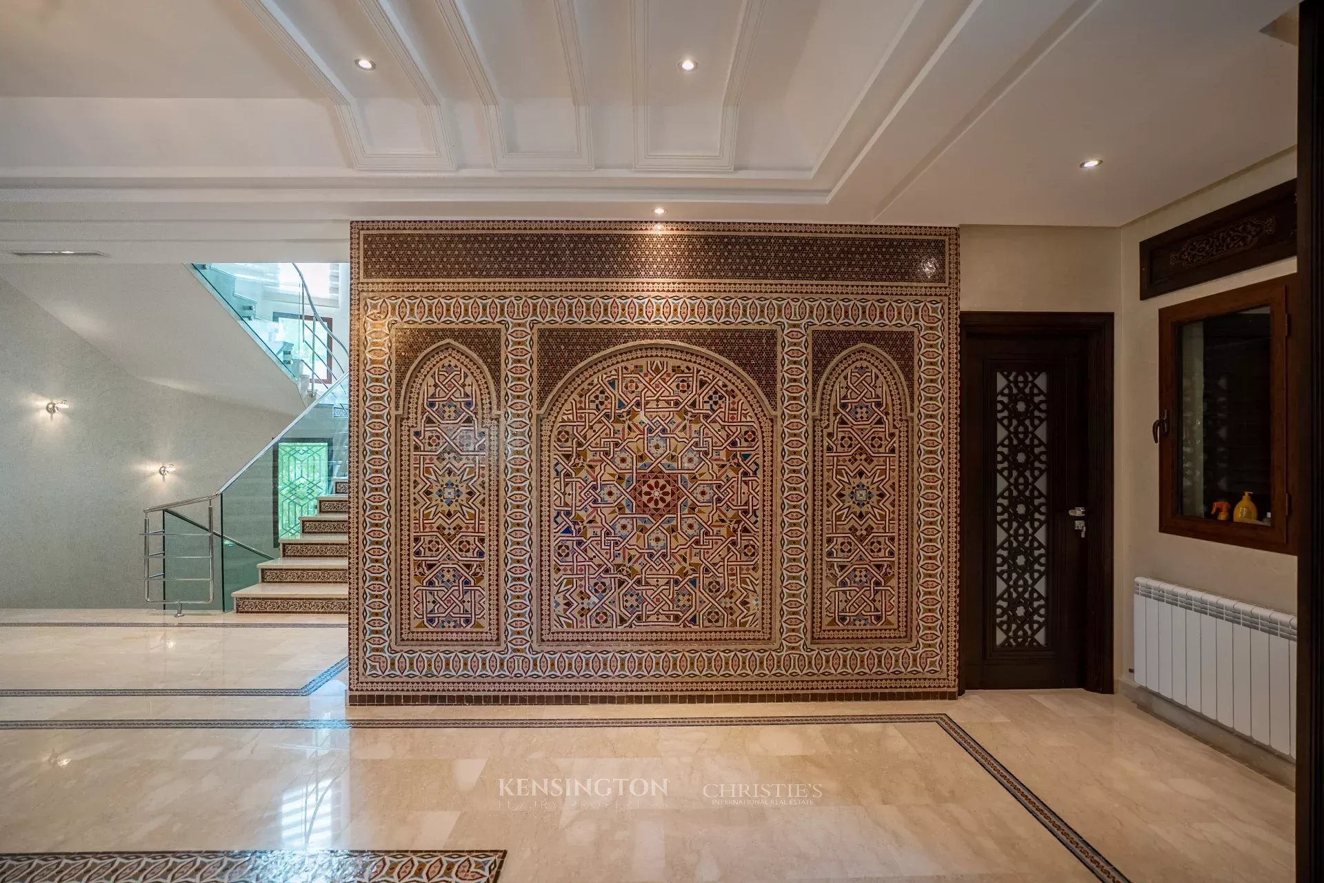 6 Bedroom Villa/Townhouse's Image 6