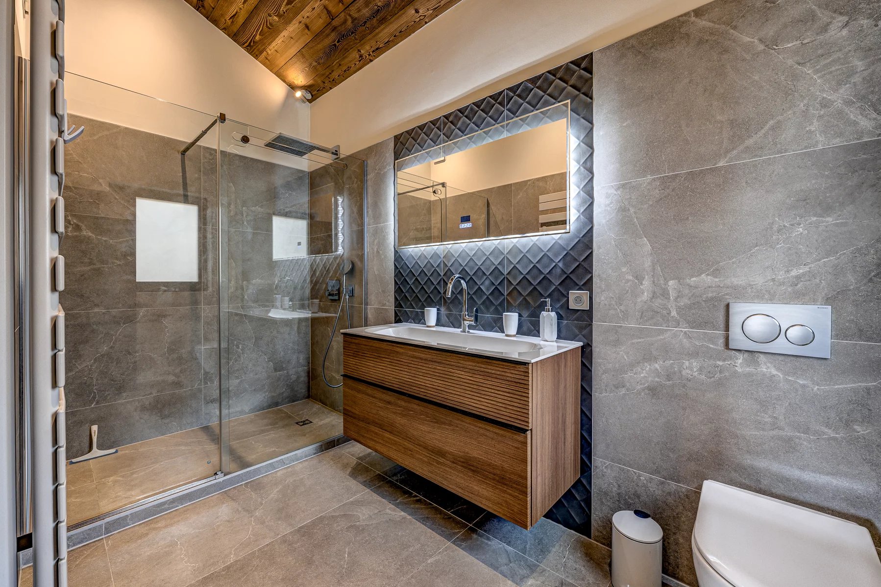 Photo of MONTRIOND - Superb 6-bedroom chalet Montriond